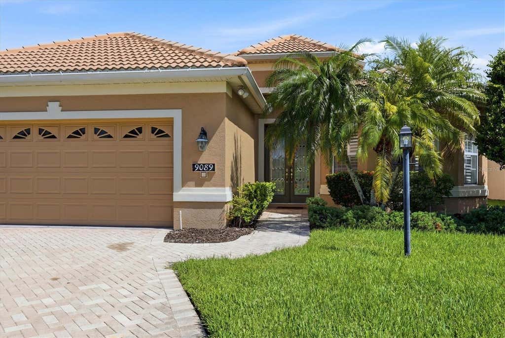 Photo of 9089 Willow Brook Drive, Sarasota, FL 34238 (MLS # N6145435)