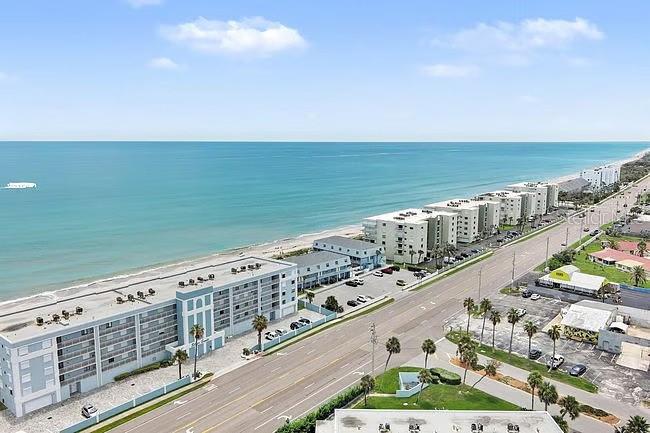 305 HIGHWAY A1A 10