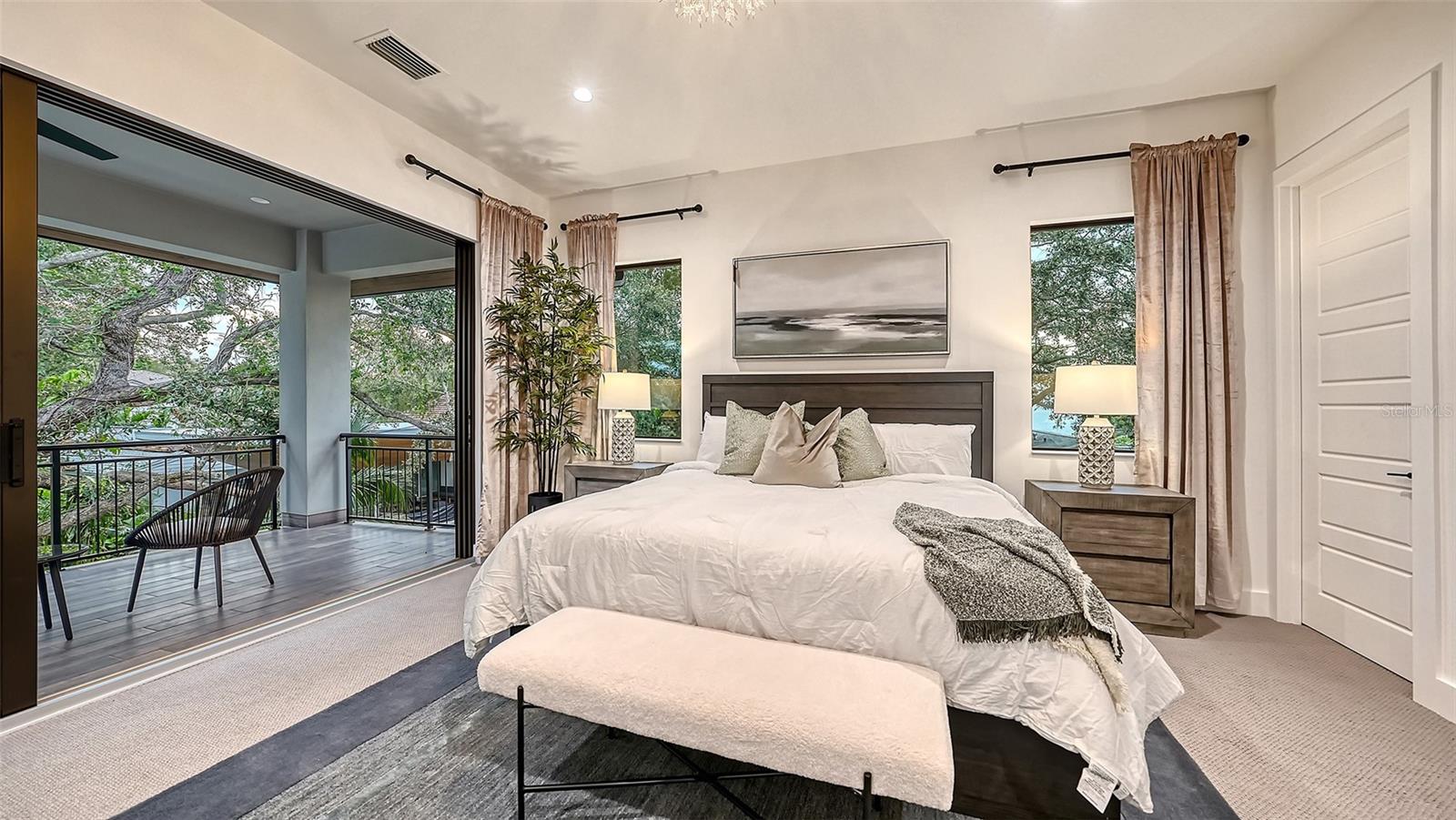 POINSETTIA PARK - Residential