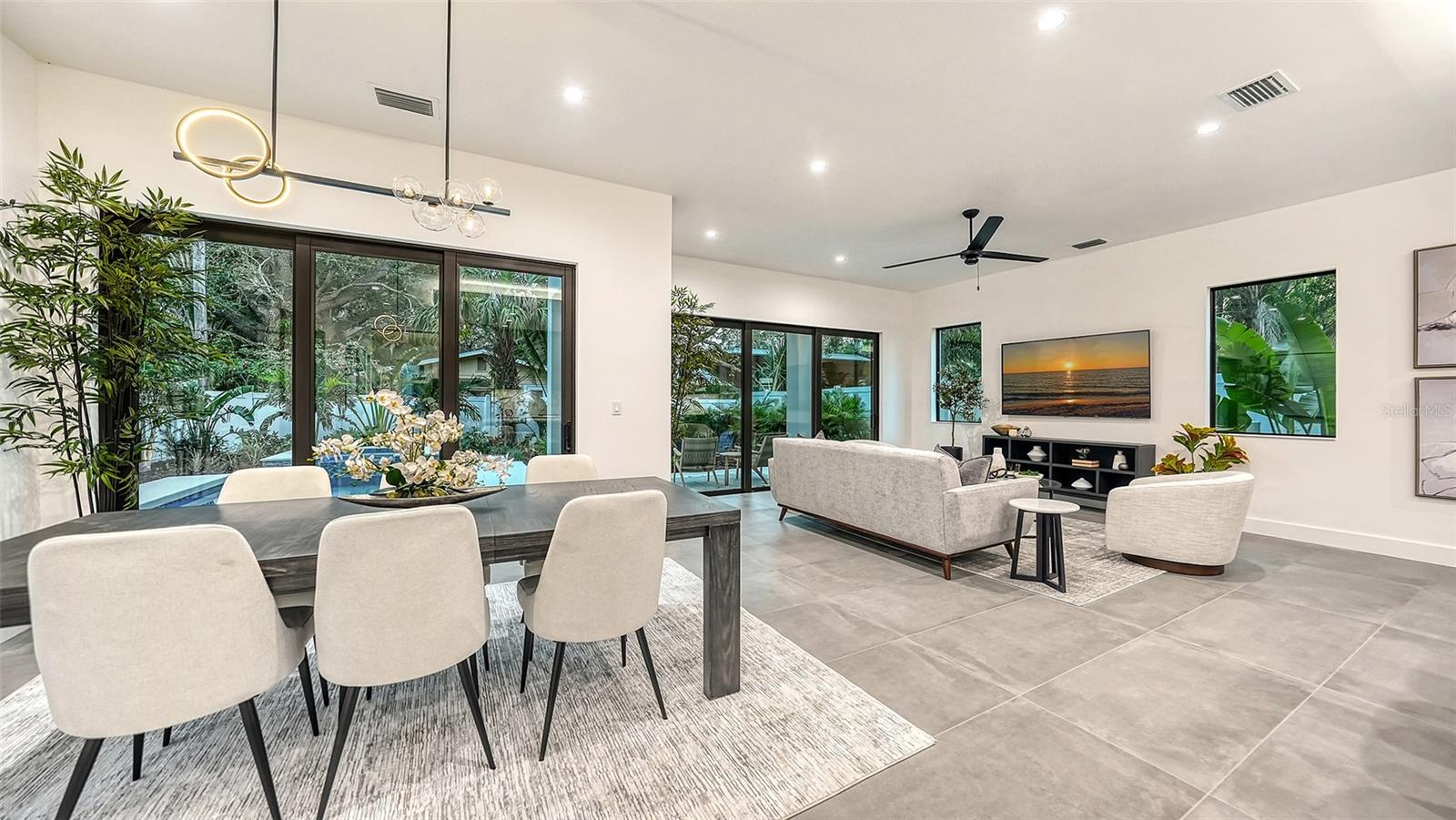 POINSETTIA PARK - Residential