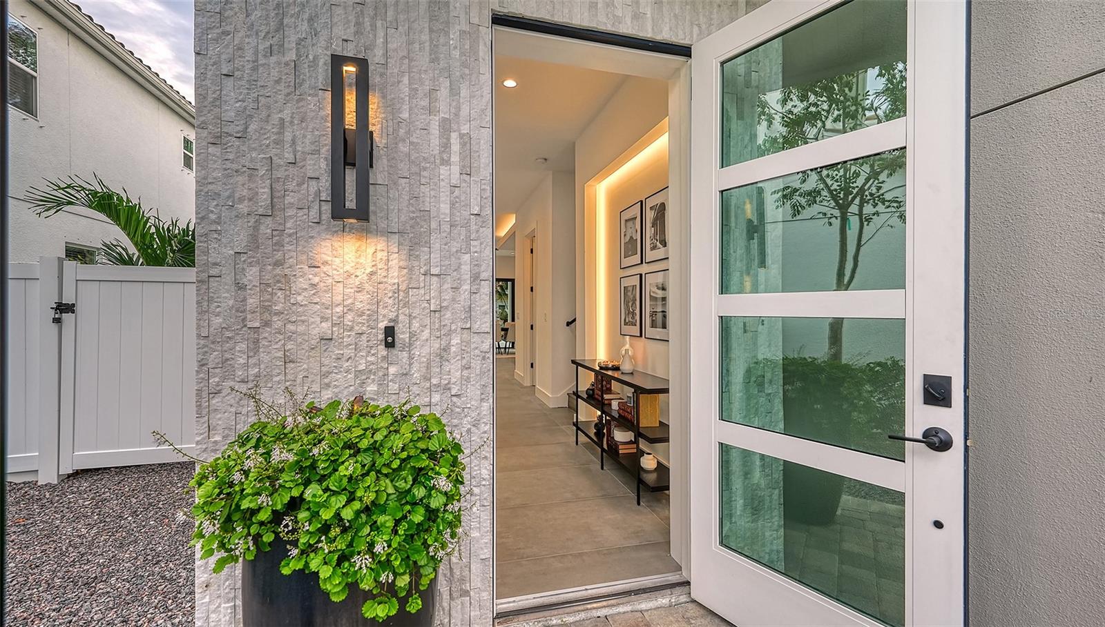 POINSETTIA PARK - Residential