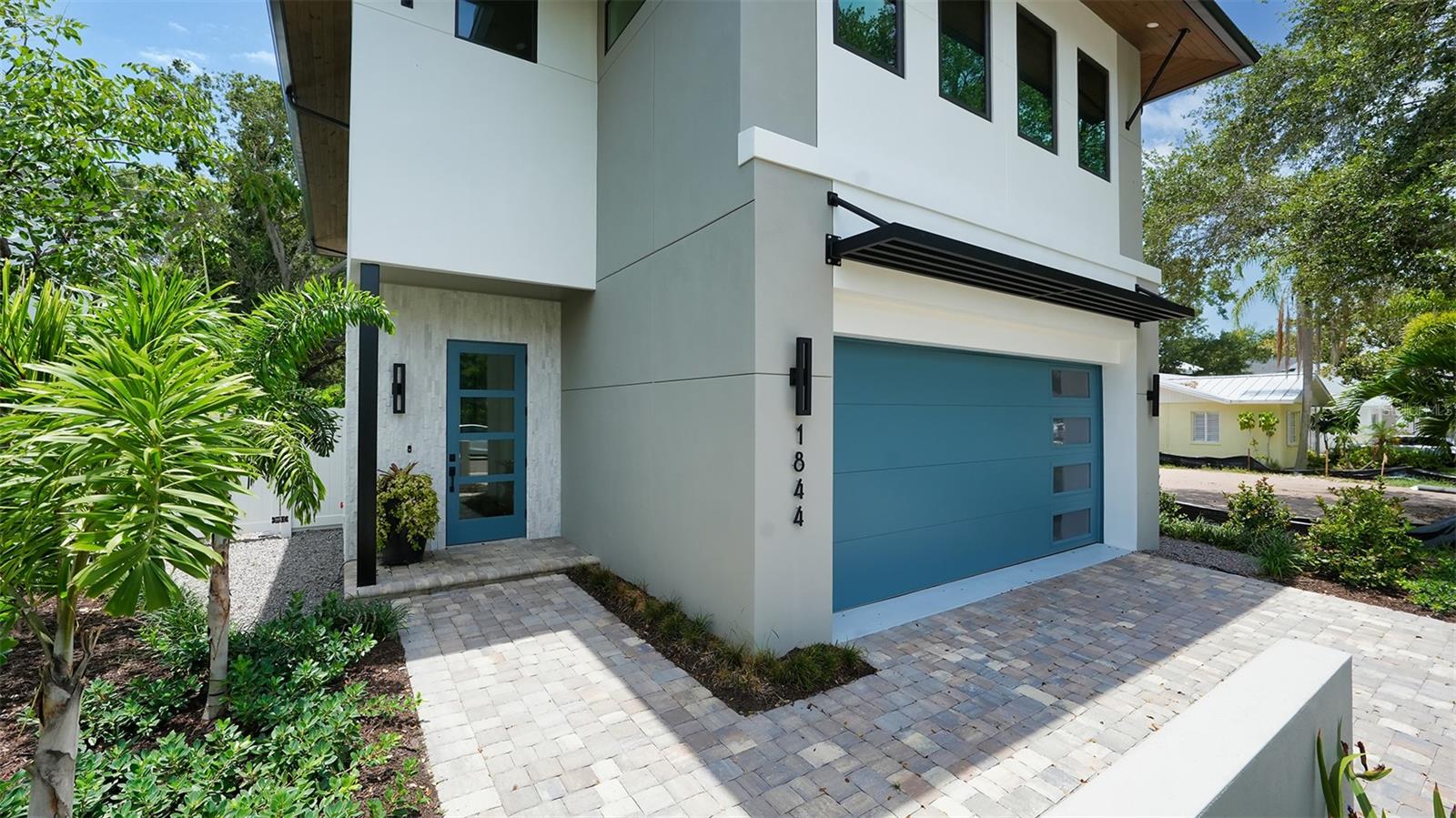 POINSETTIA PARK - Residential