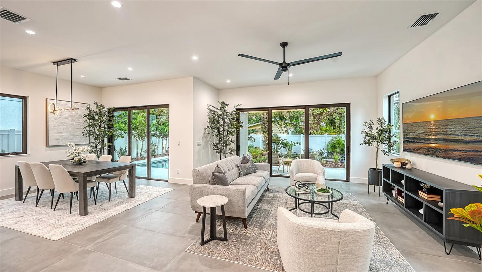 POINSETTIA PARK - Residential