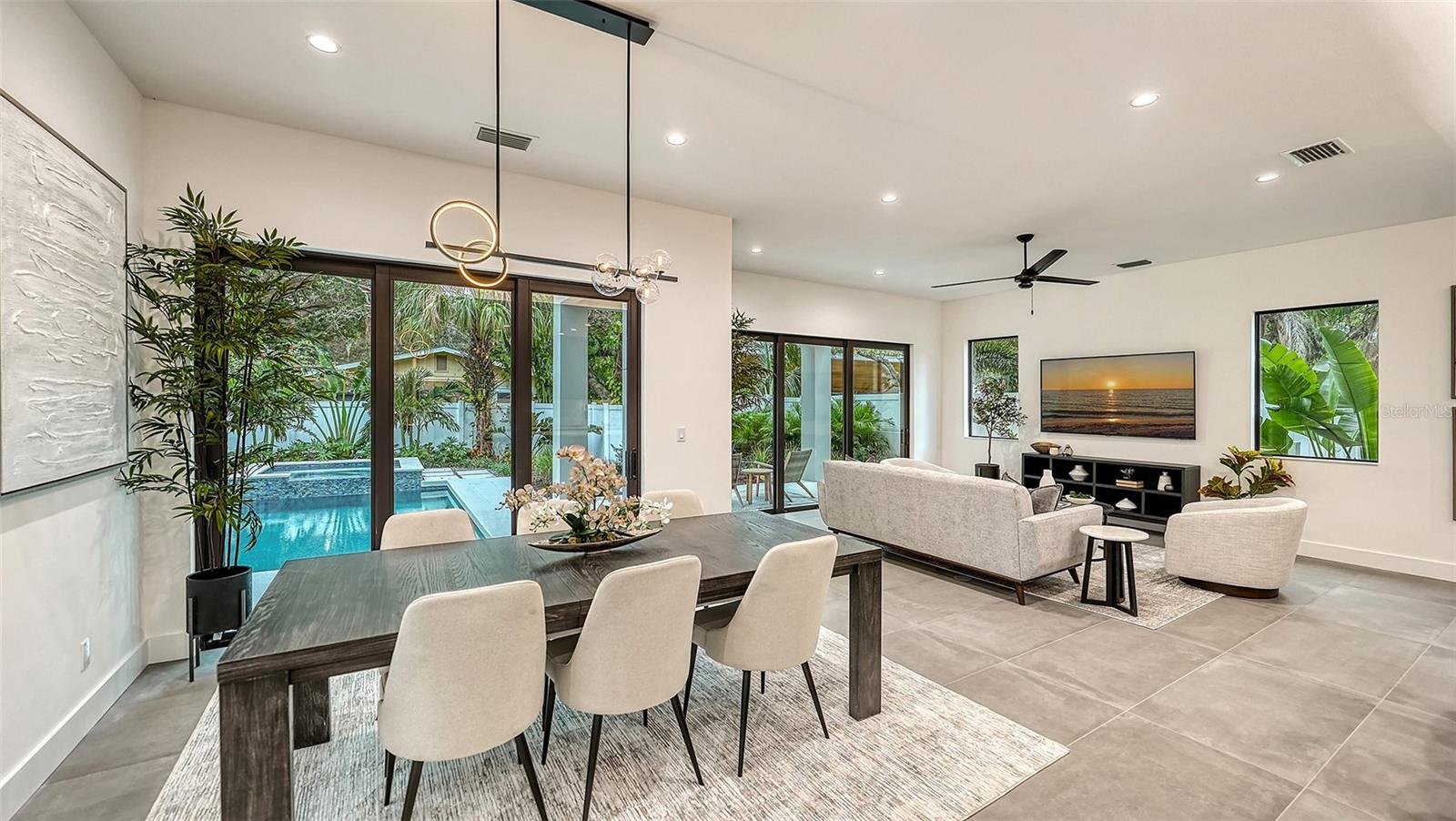 POINSETTIA PARK - Residential