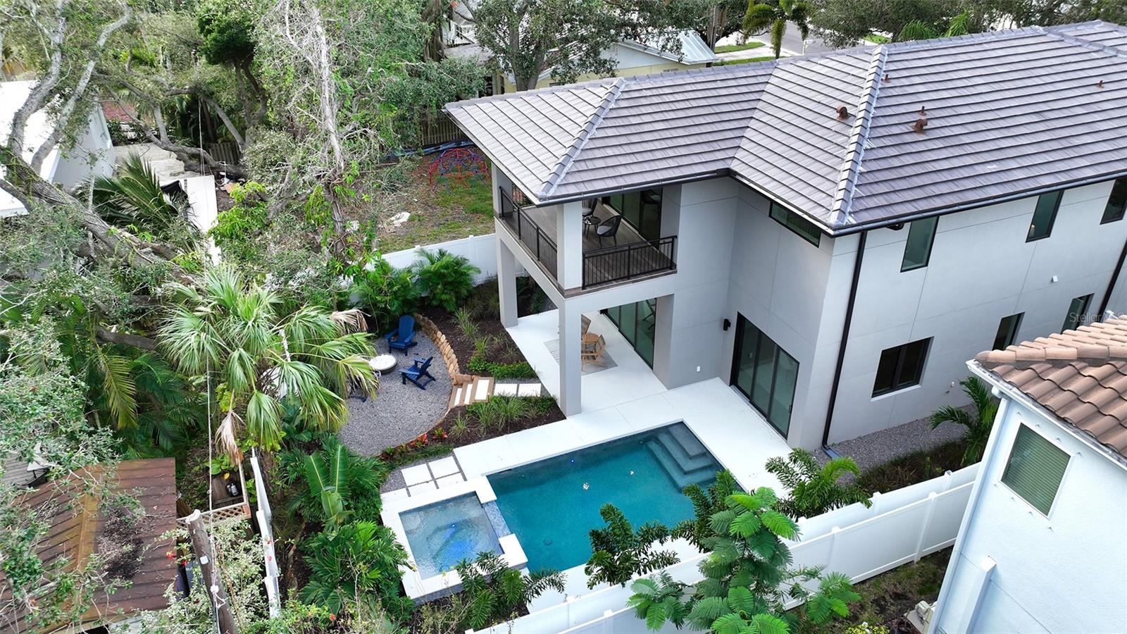 POINSETTIA PARK - Residential