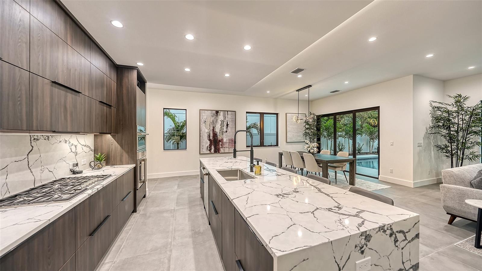 POINSETTIA PARK - Residential