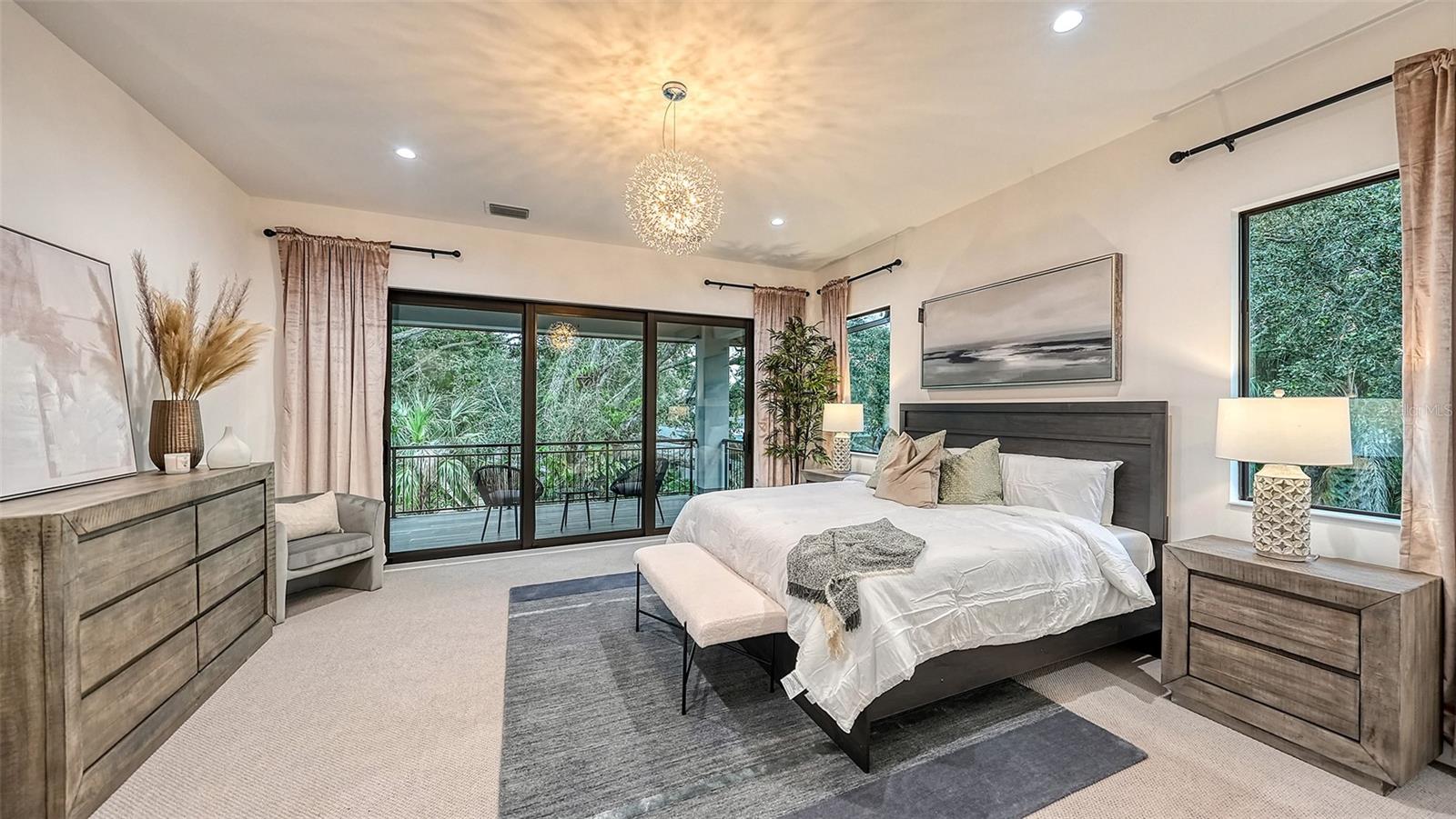 POINSETTIA PARK - Residential