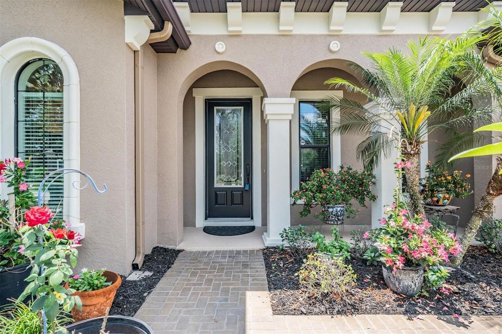 Photo of 32242 Summerglade Drive, Wesley Chapel, FL 33545 (MLS # TB8384140)