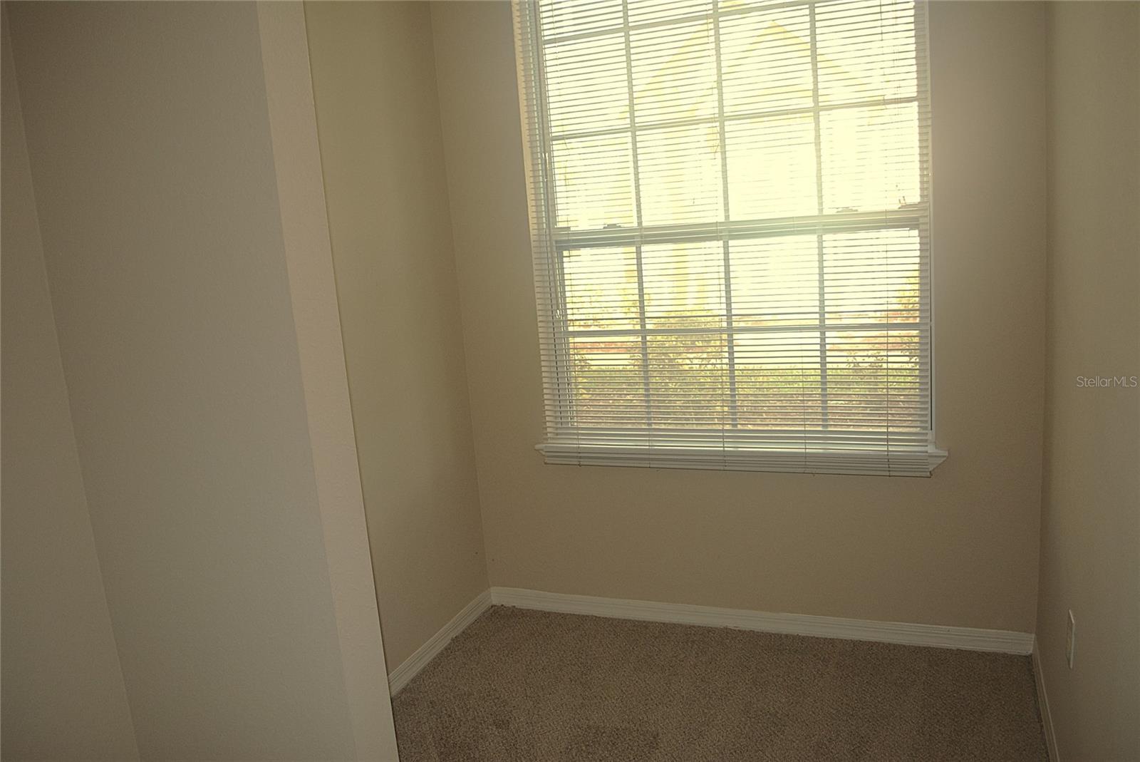 ADMIRALS WALK - Residential