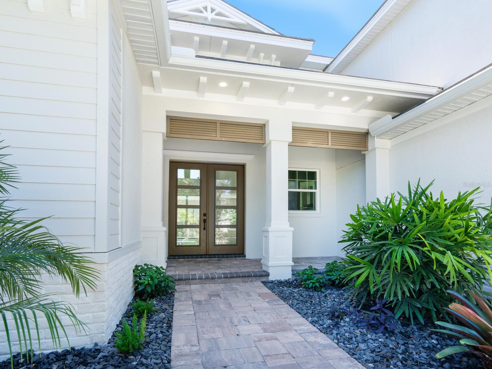 1876 MAGNOLIA STREET