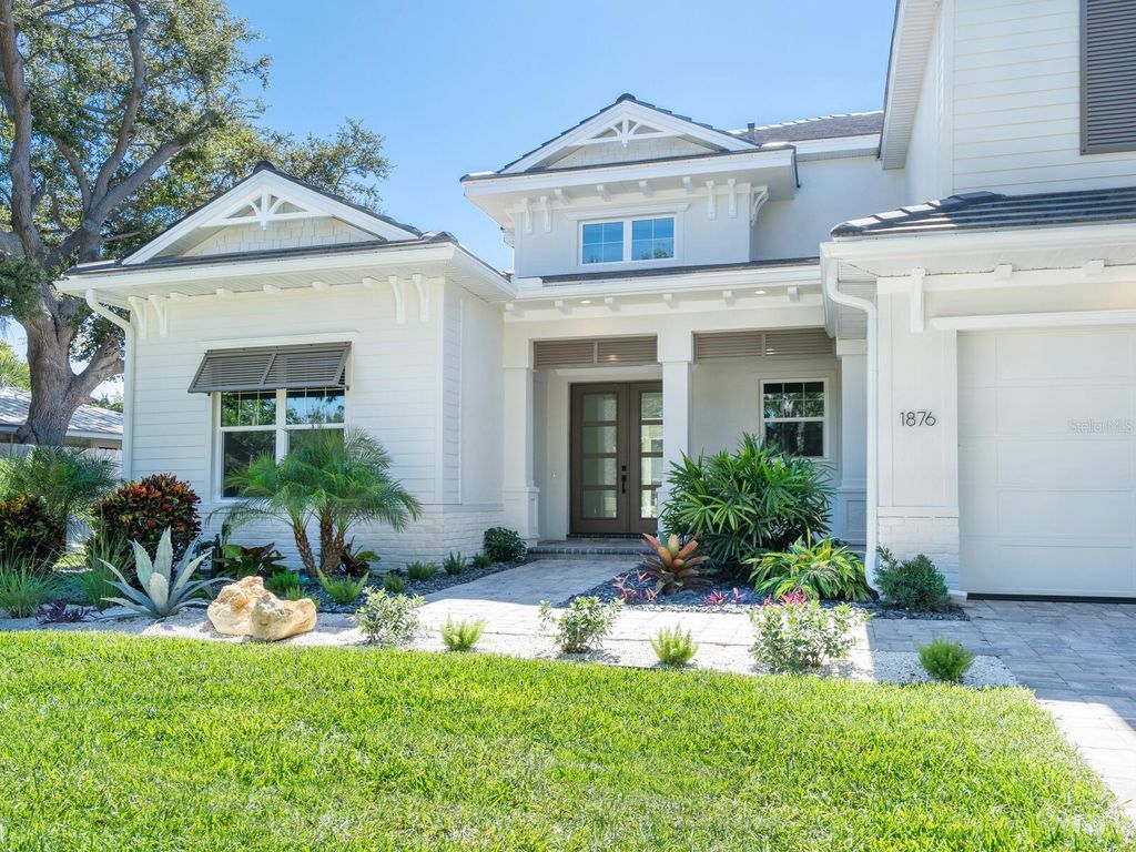 Photo of 1876 Magnolia Street, Sarasota, FL 34239 (MLS # A4674004)