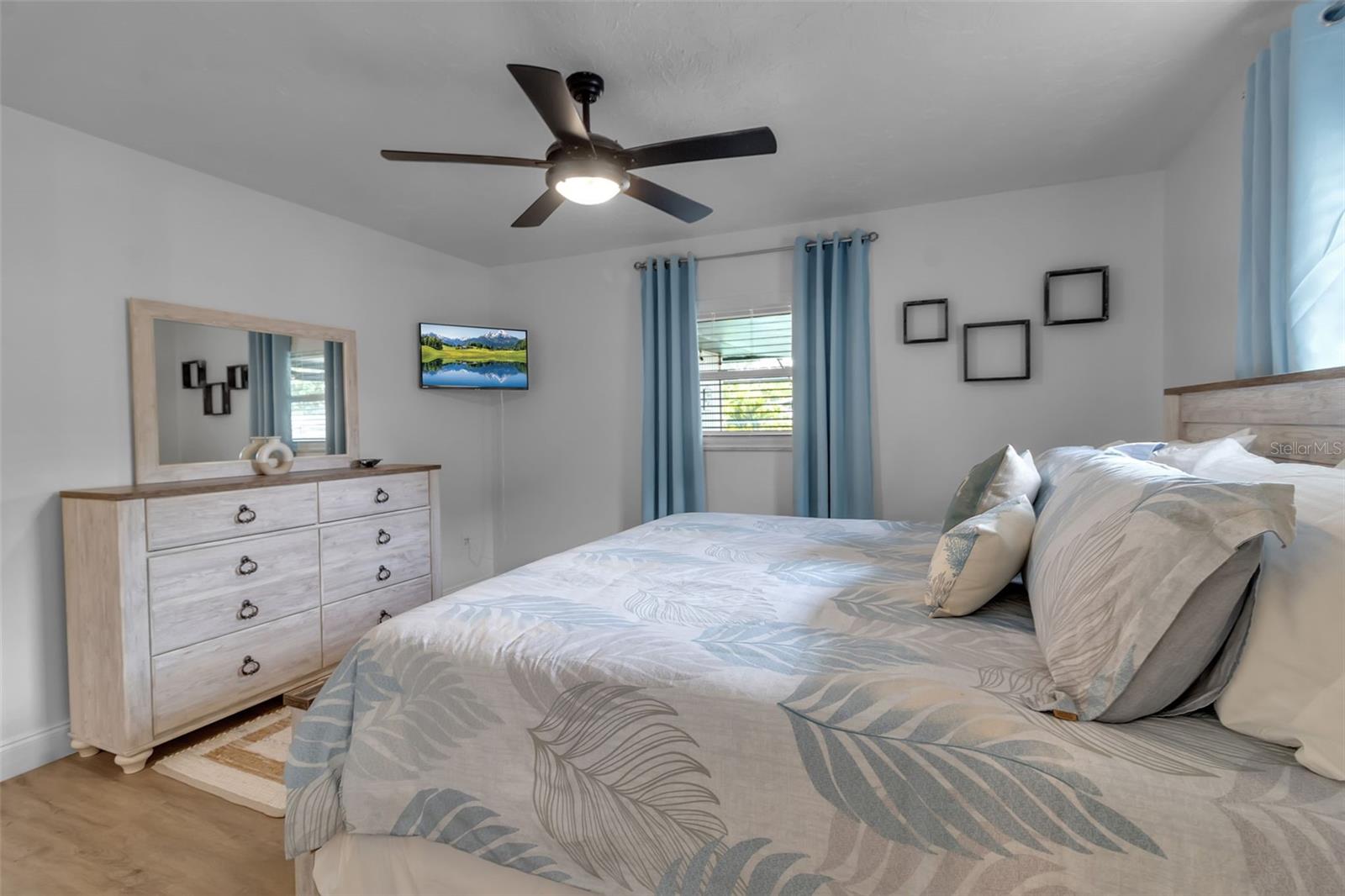CEDAR TERRACE - Residential