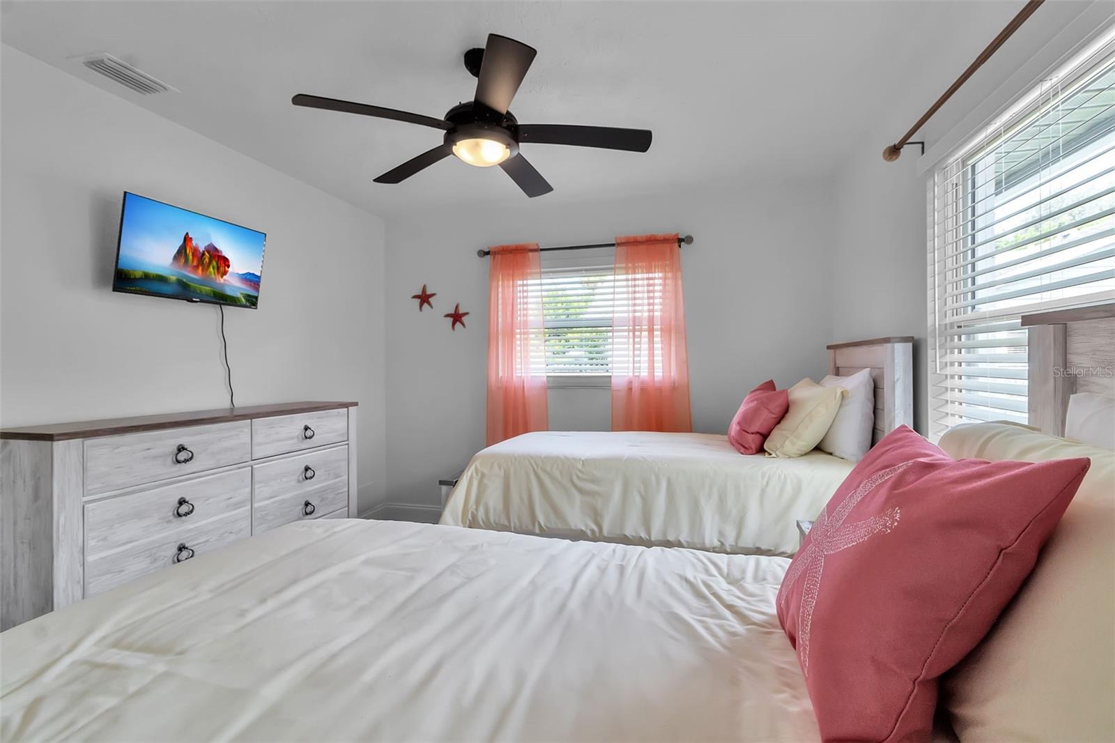 CEDAR TERRACE - Residential