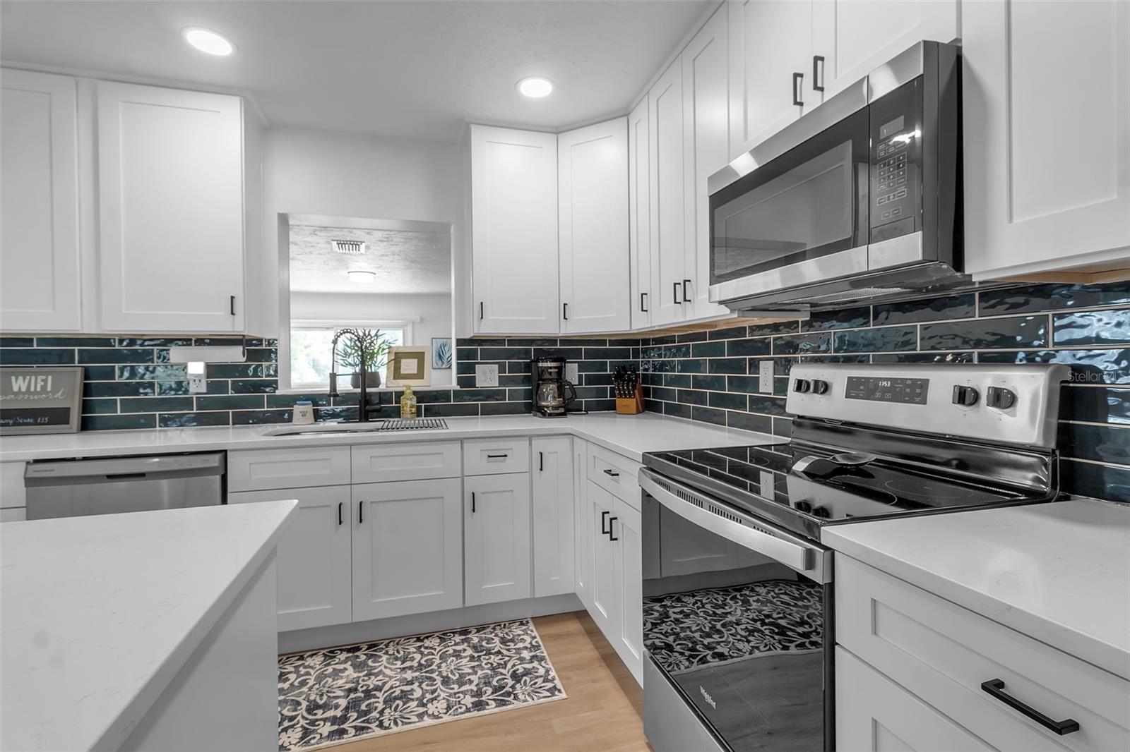 CEDAR TERRACE - Residential