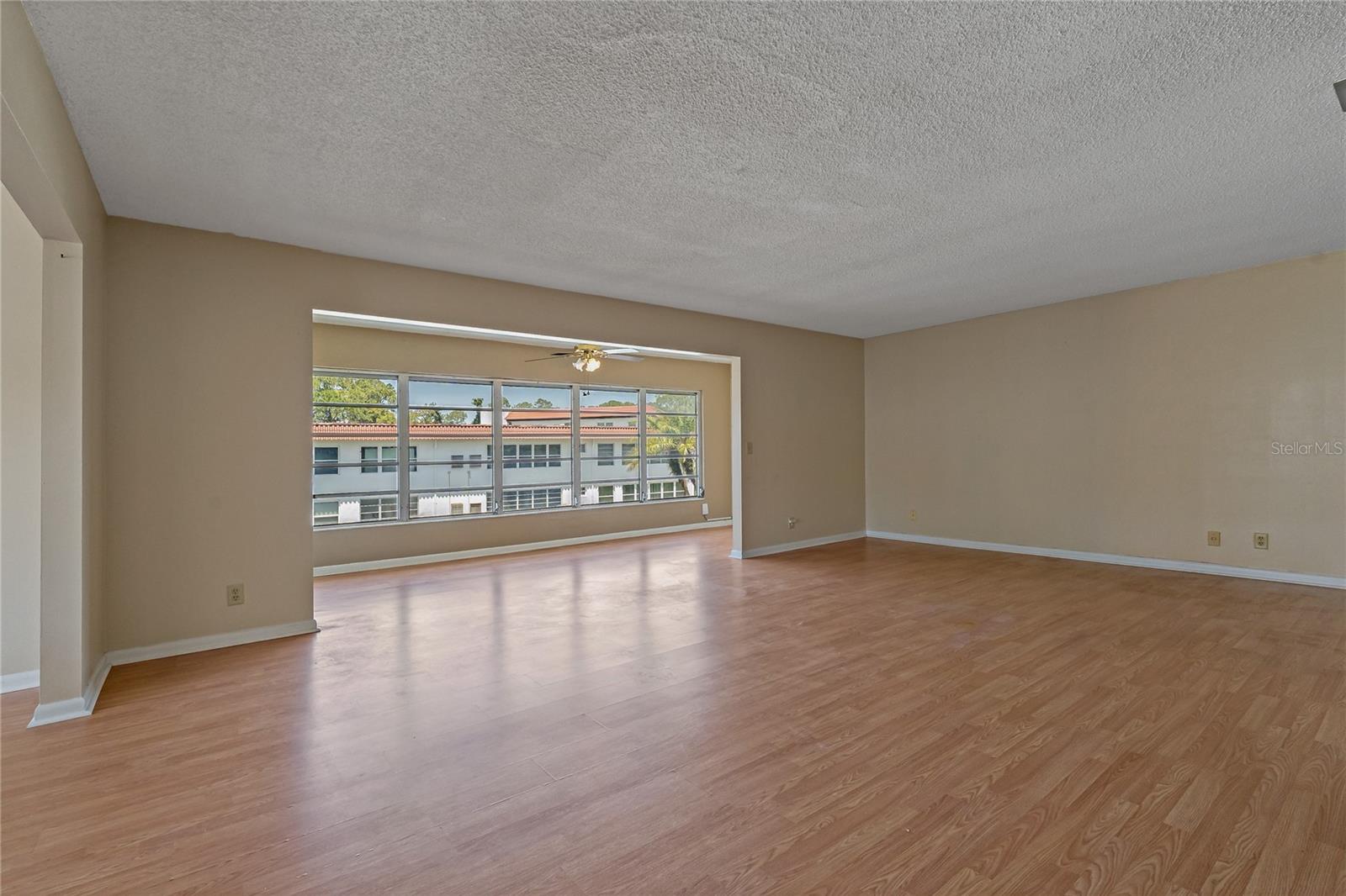 ORCHID SPGS VILL 100 CONDO - Residential