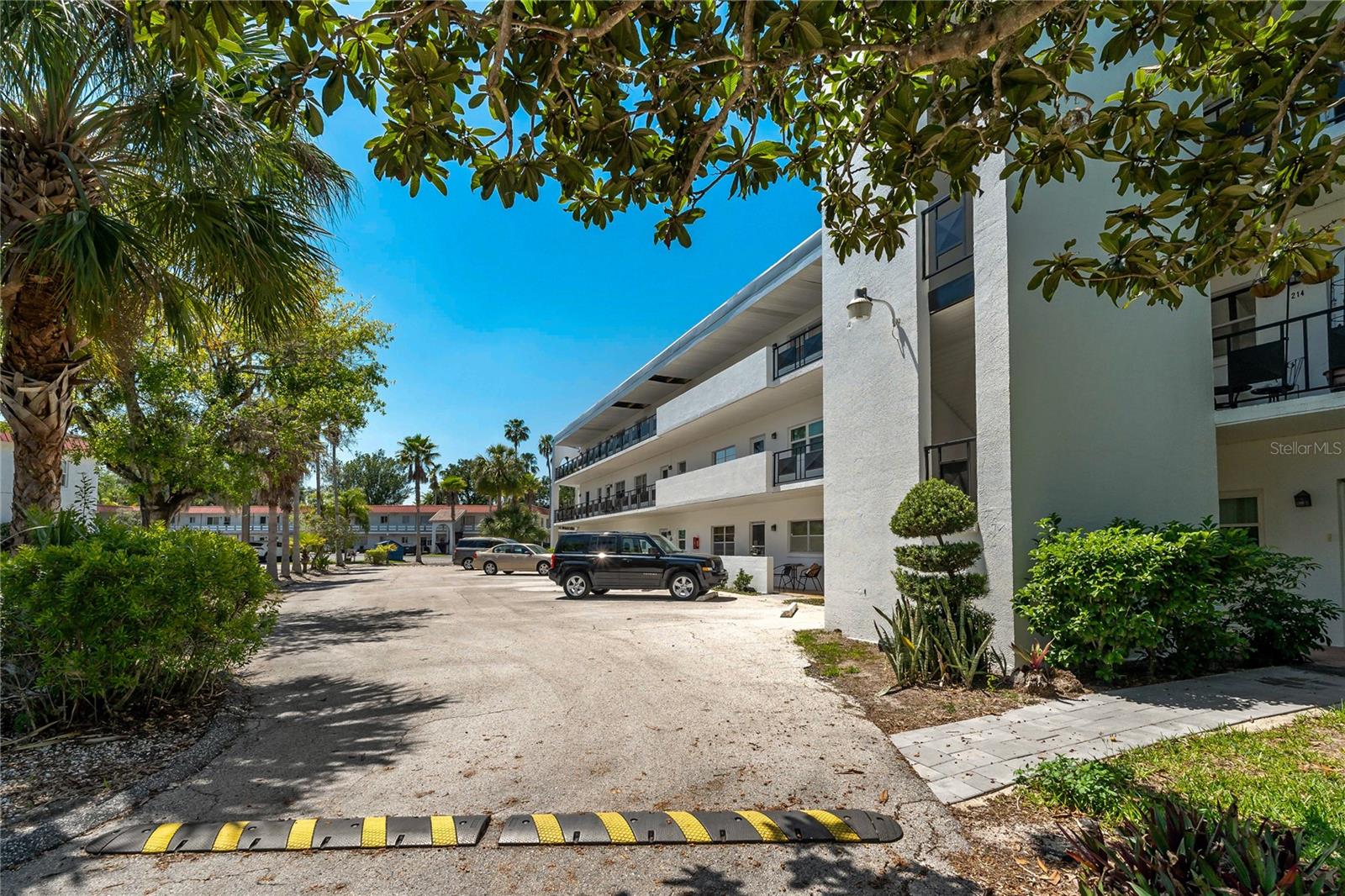 ORCHID SPGS VILL 100 CONDO - Residential