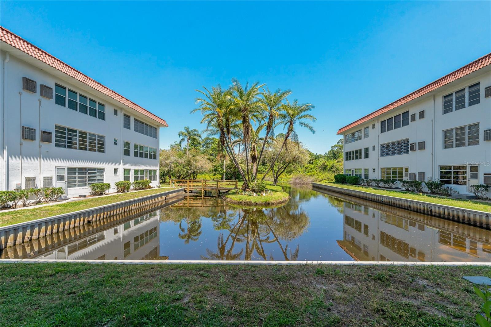 ORCHID SPGS VILL 100 CONDO - Residential