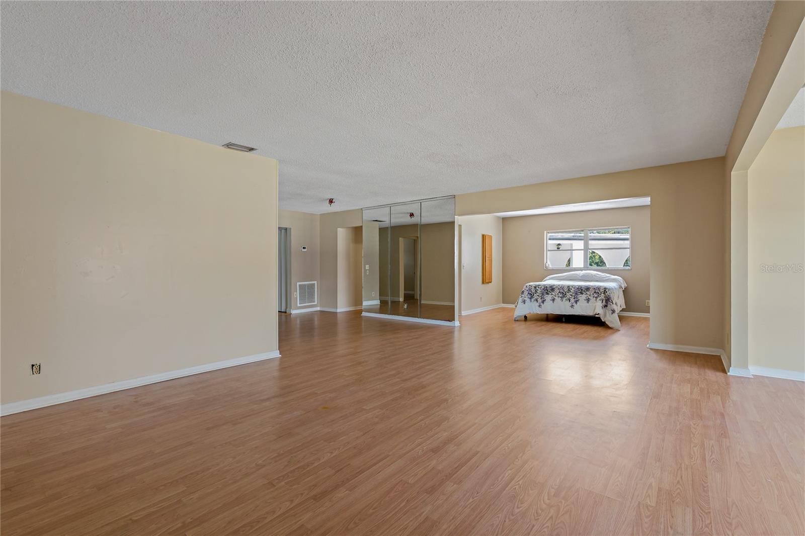 ORCHID SPGS VILL 100 CONDO - Residential