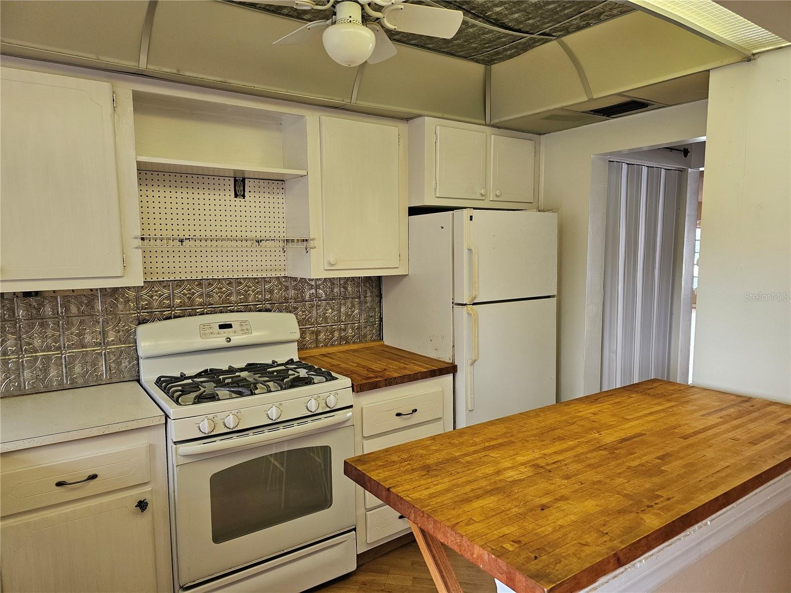 ORCHID SPGS VILL 100 CONDO - Residential