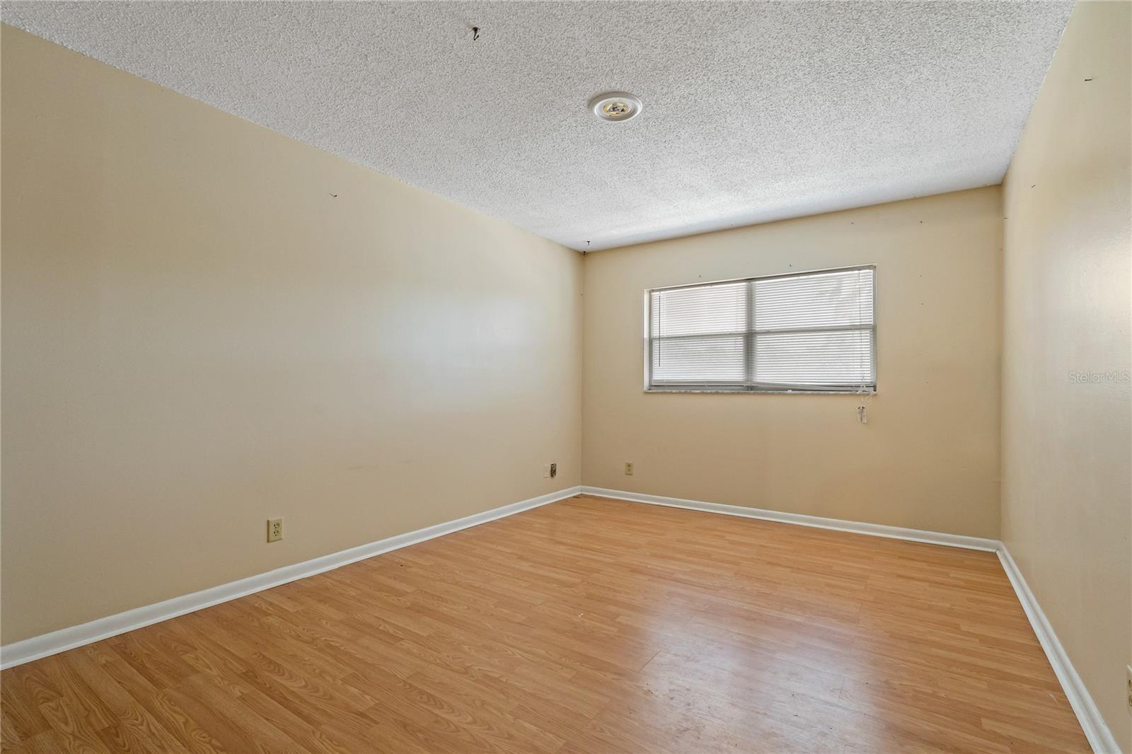 ORCHID SPGS VILL 100 CONDO - Residential