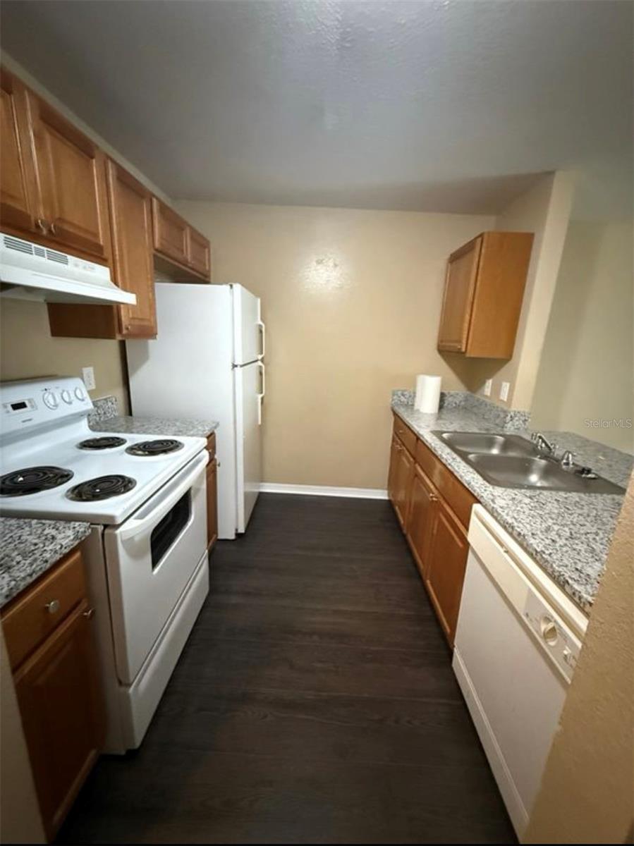 8517 ISLAND BREEZE LANE 207