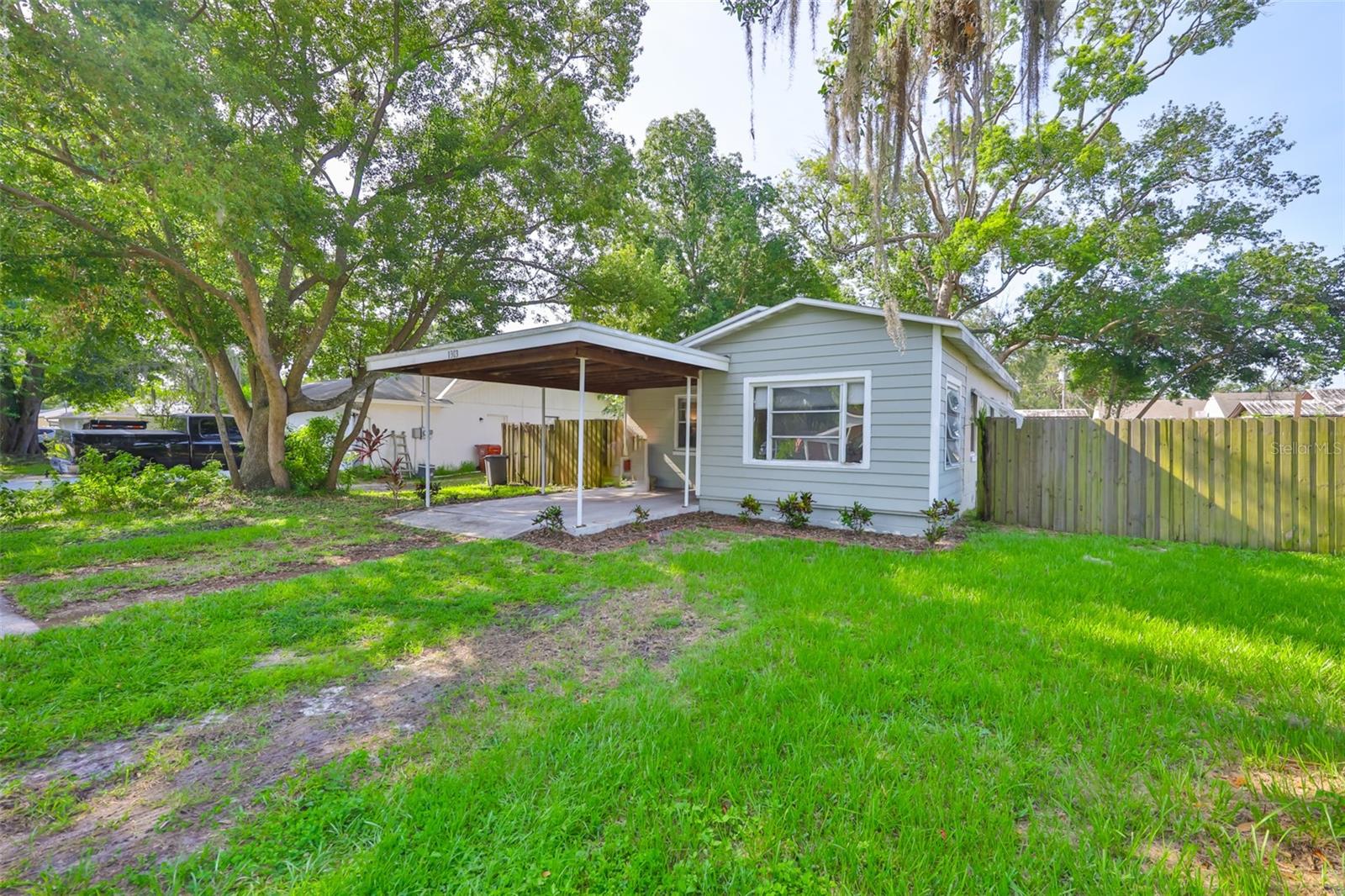 1303 E CHERRY STREET