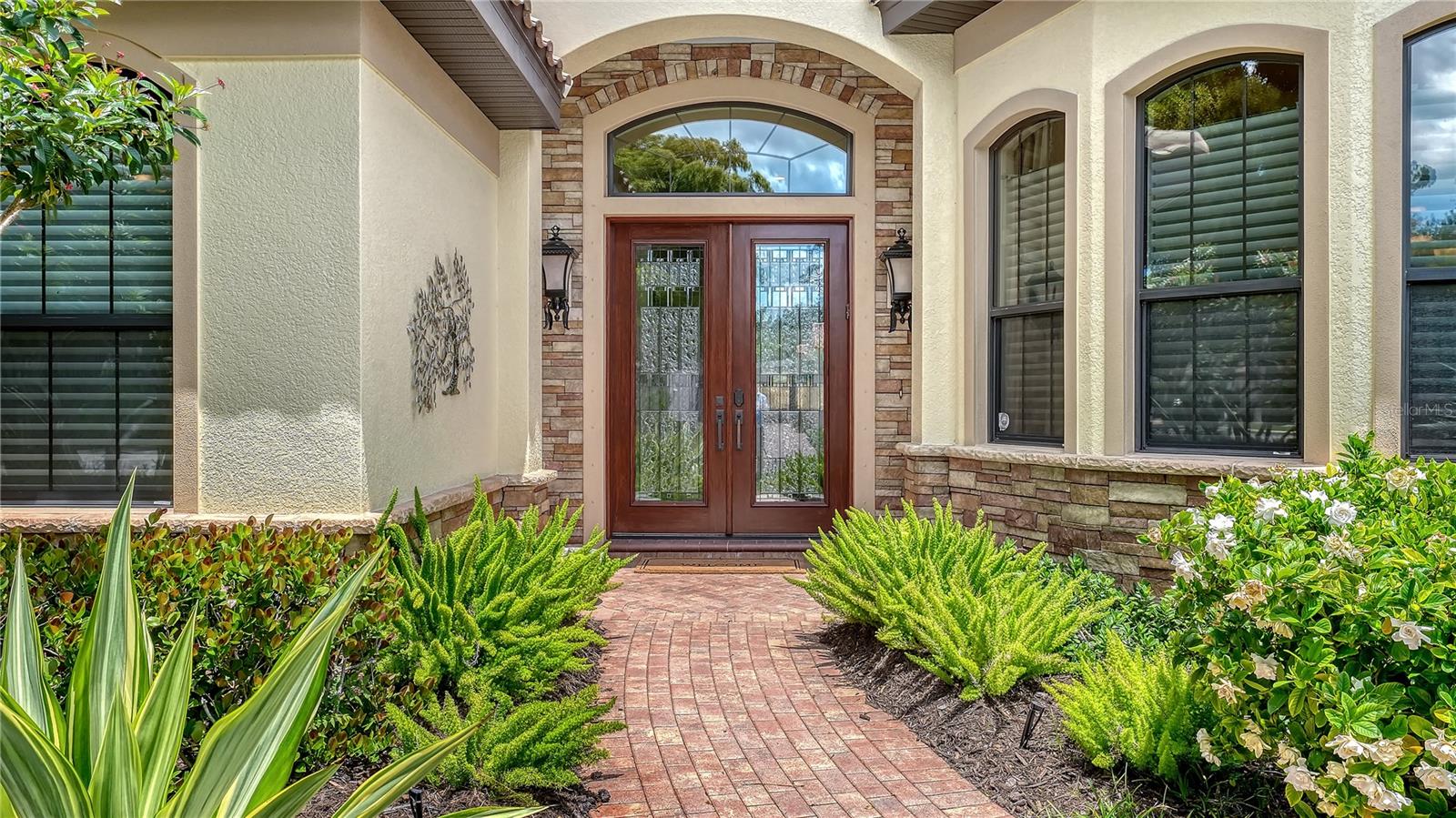 1885 CLEMATIS STREET