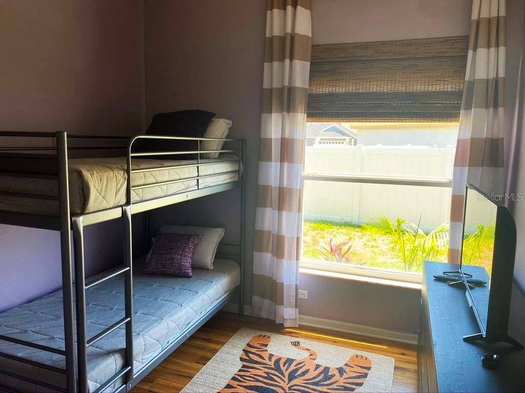 INDIAN CREEK PH 1 - Residential Lease