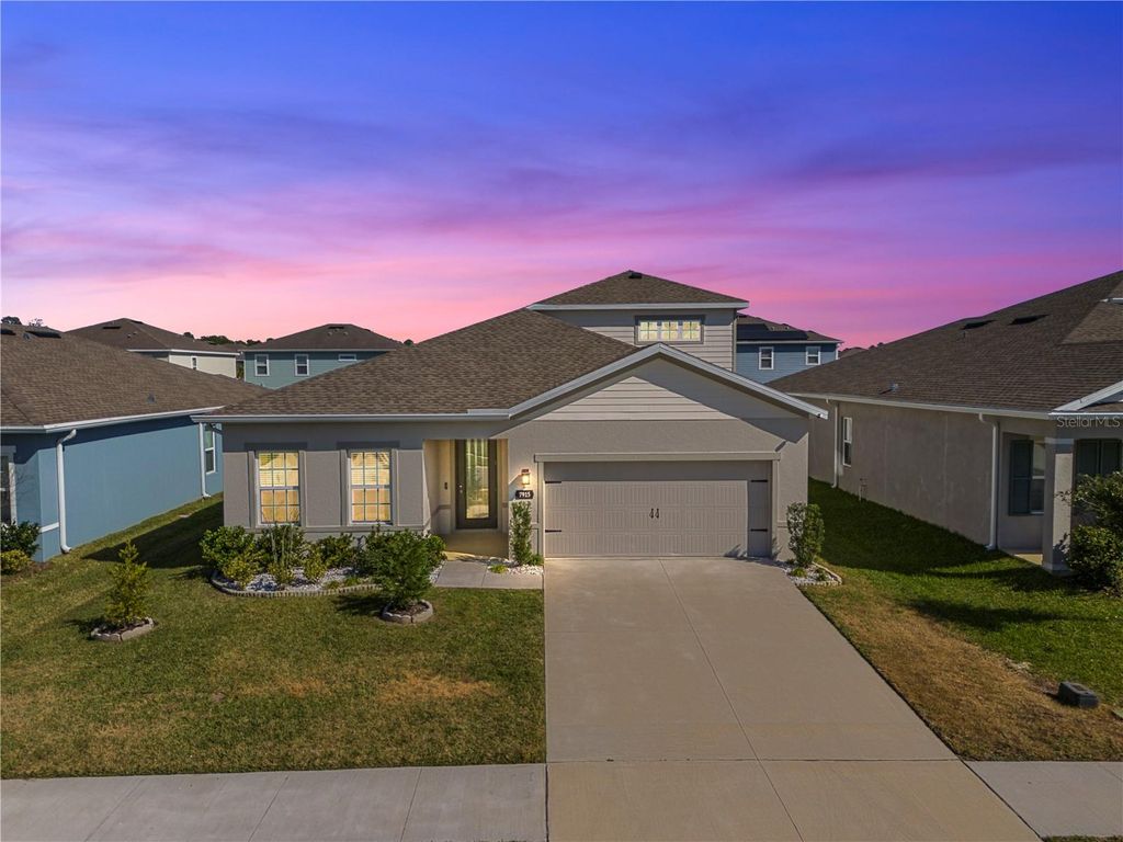 Photo of 7915 Greenway Avenue, Wesley Chapel, FL 33544 (MLS # TB8468853)