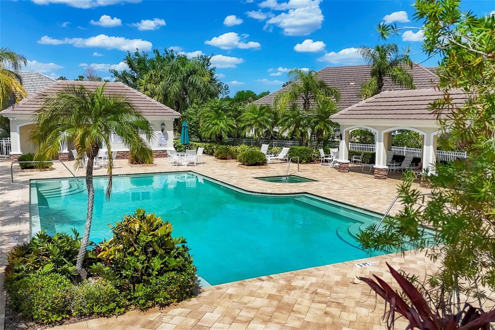 LAKEWOOD RANCH COUNTRY CLUB - Residential