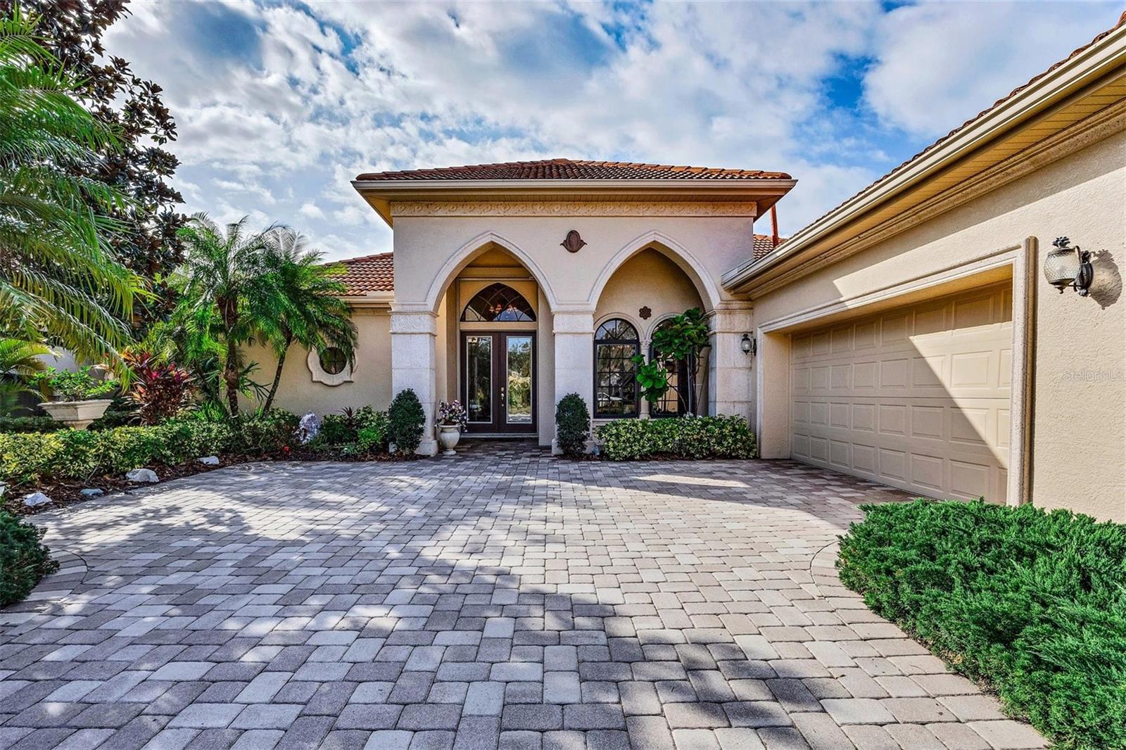 LAKEWOOD RANCH COUNTRY CLUB - Residential