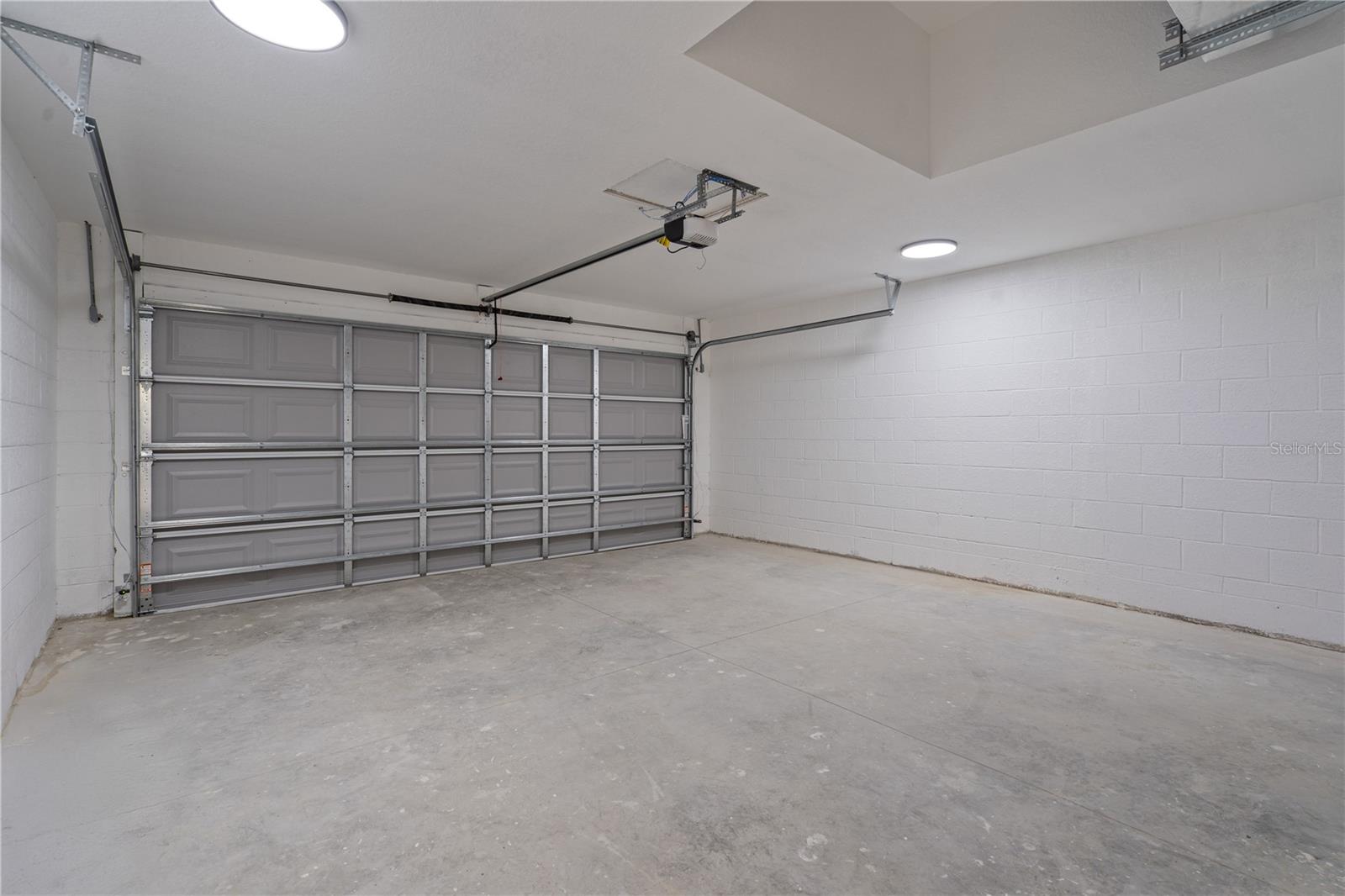 WILLISTON HIGHLANDS - Residential