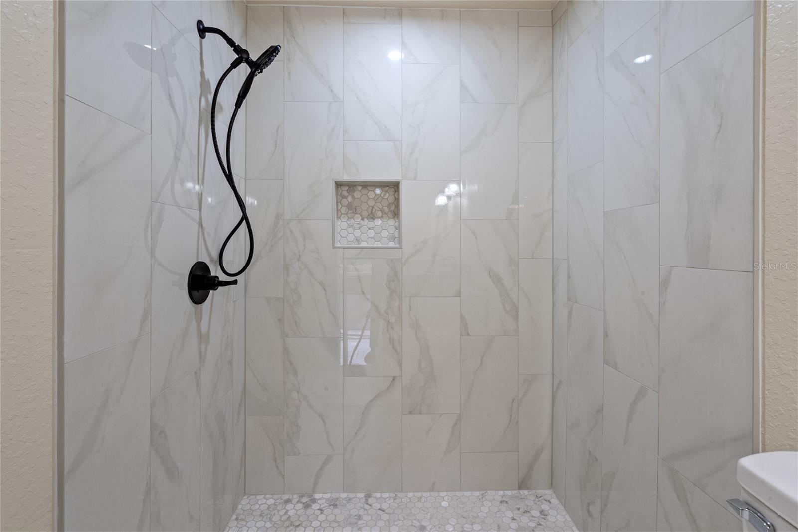 WILLISTON HIGHLANDS - Residential