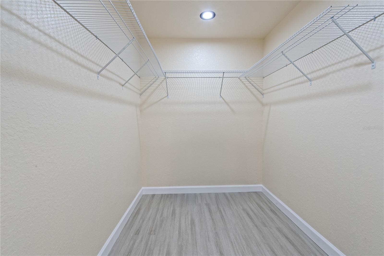 WILLISTON HIGHLANDS - Residential