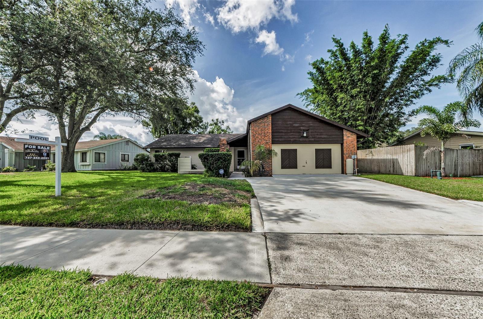 1412 WEXFORD DRIVE N
