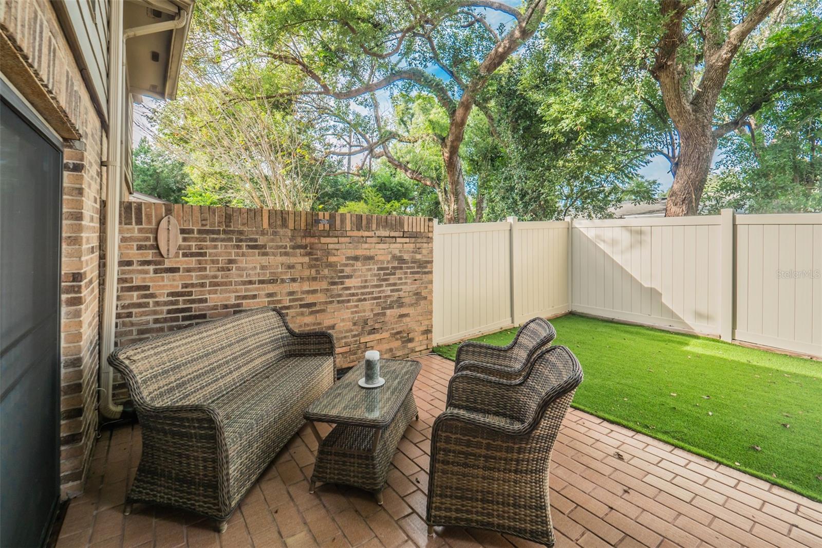 OAK HARBOUR SEC 2 - Residential