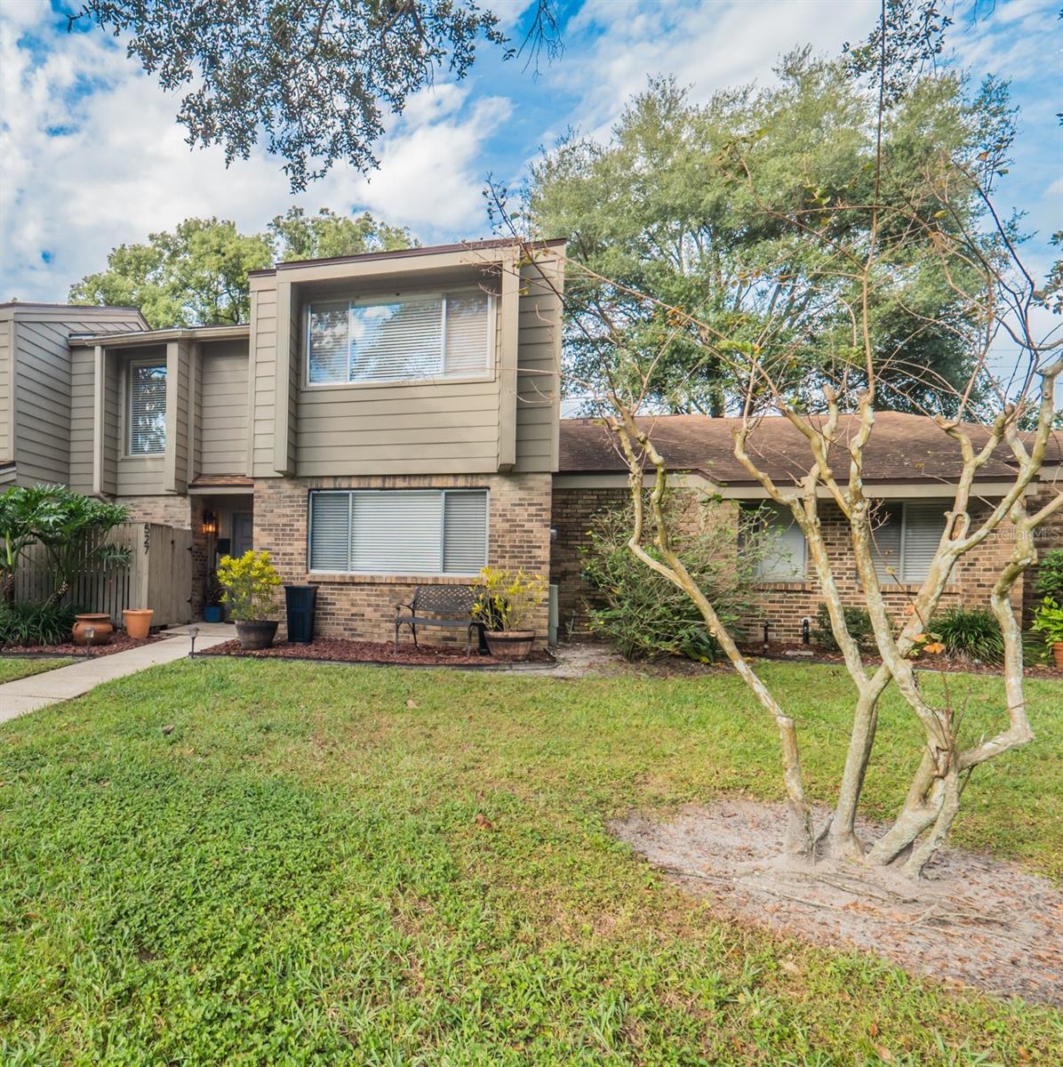 OAK HARBOUR SEC 2 - Residential