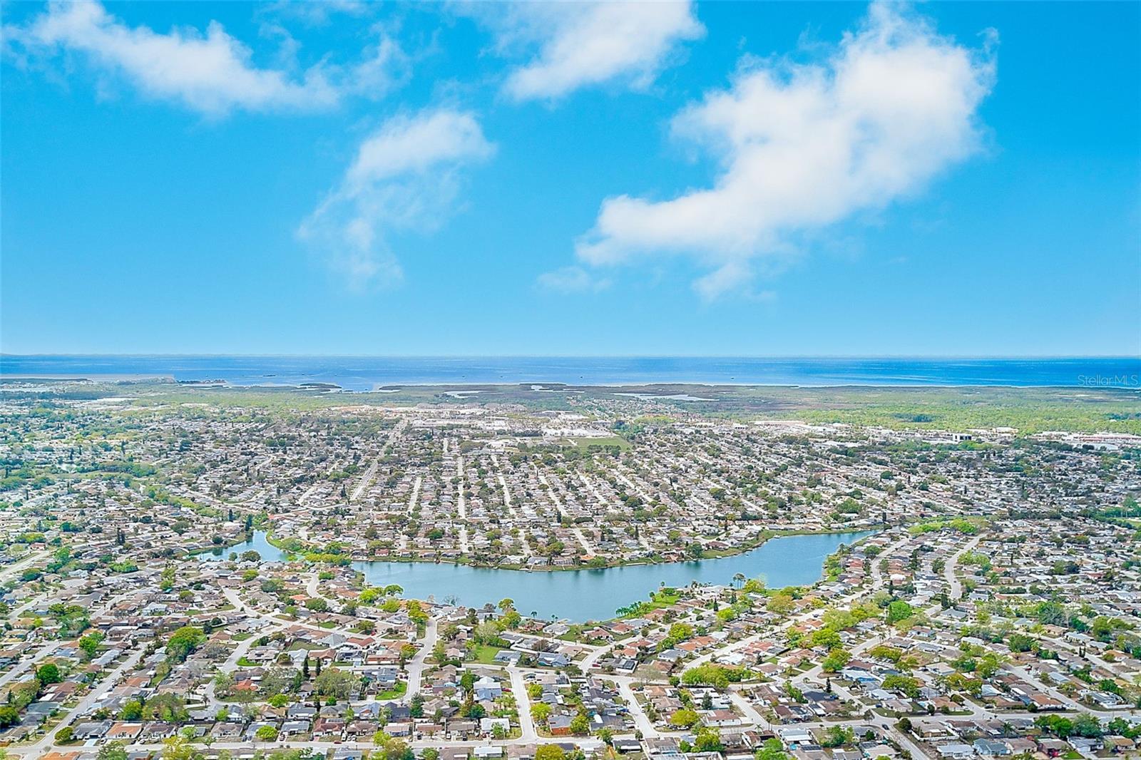 THE LAKES - Residential