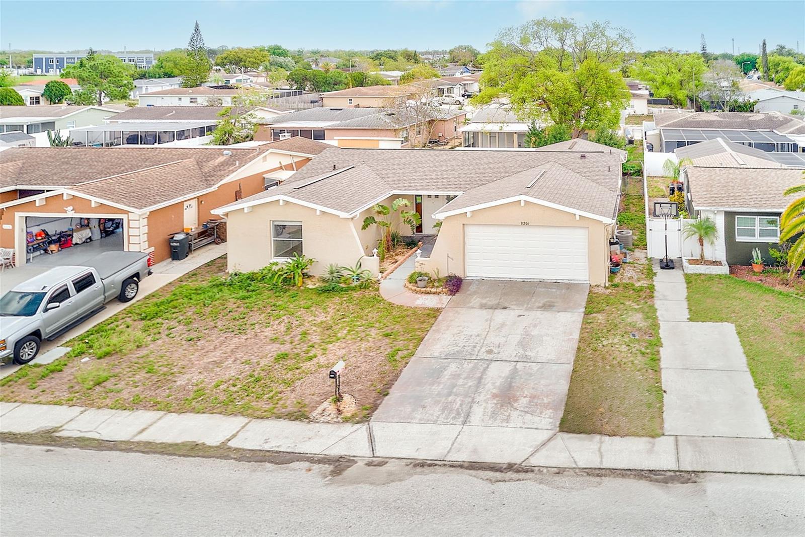 THE LAKES - Residential