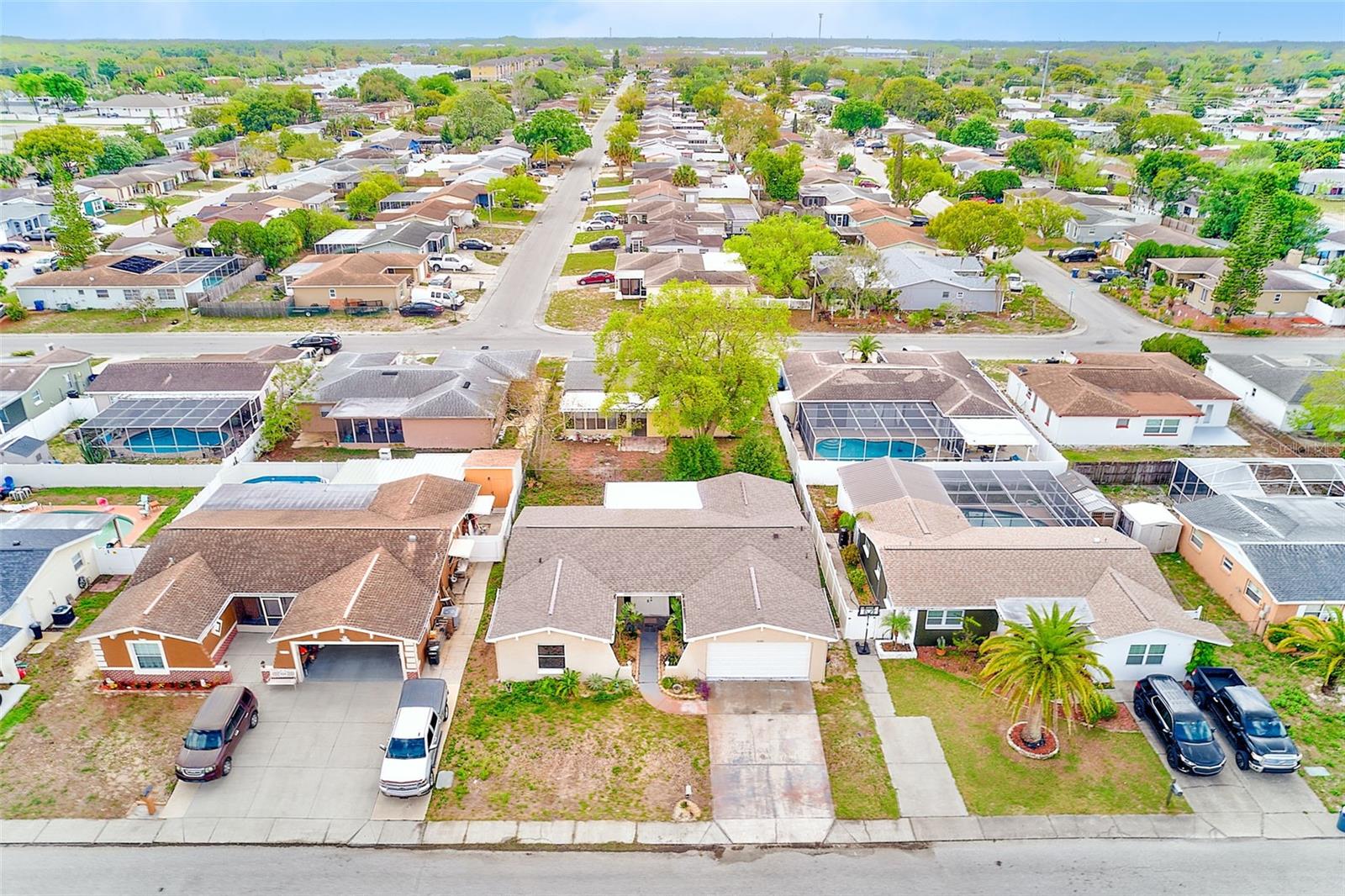 THE LAKES - Residential