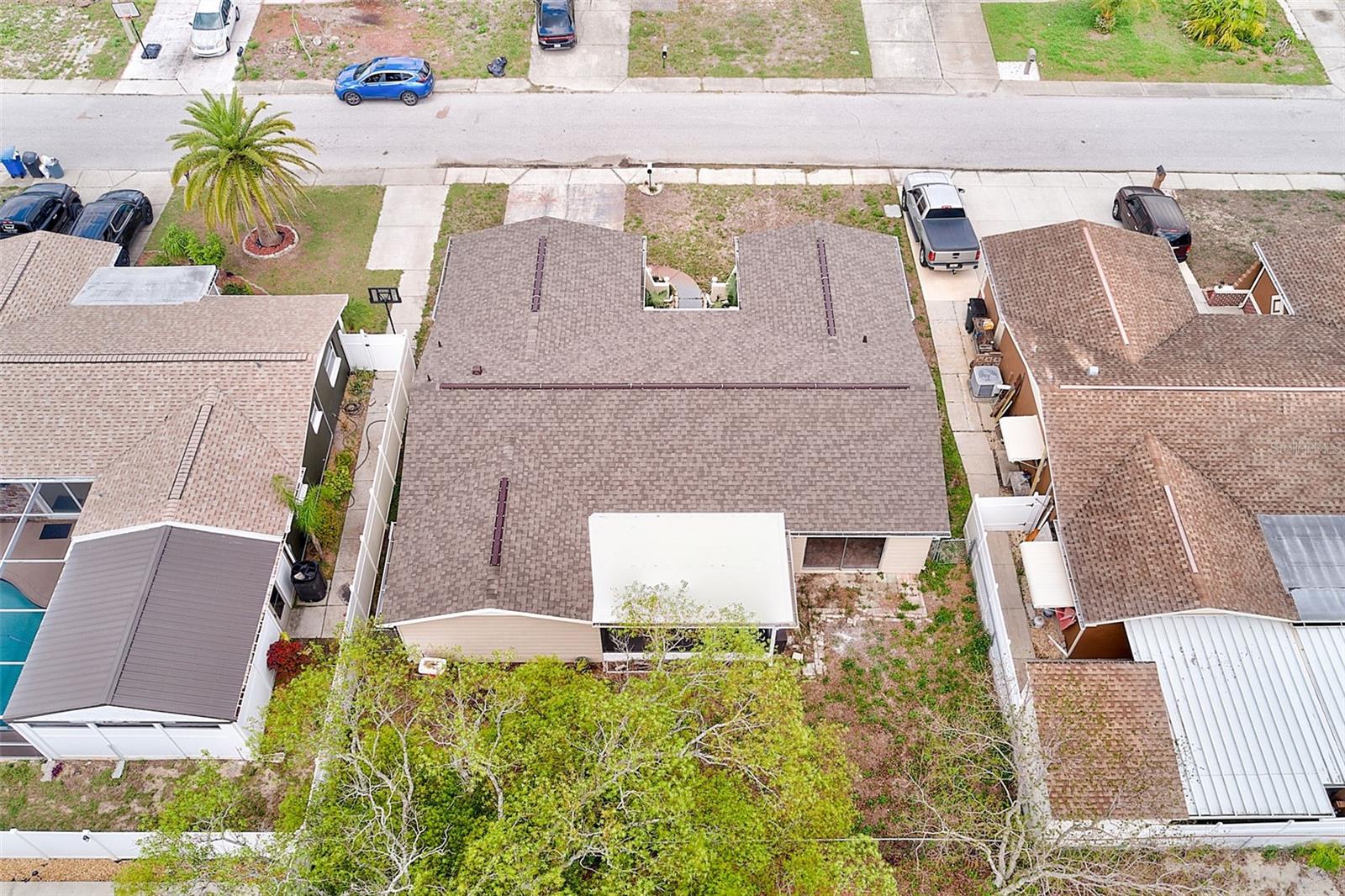 THE LAKES - Residential