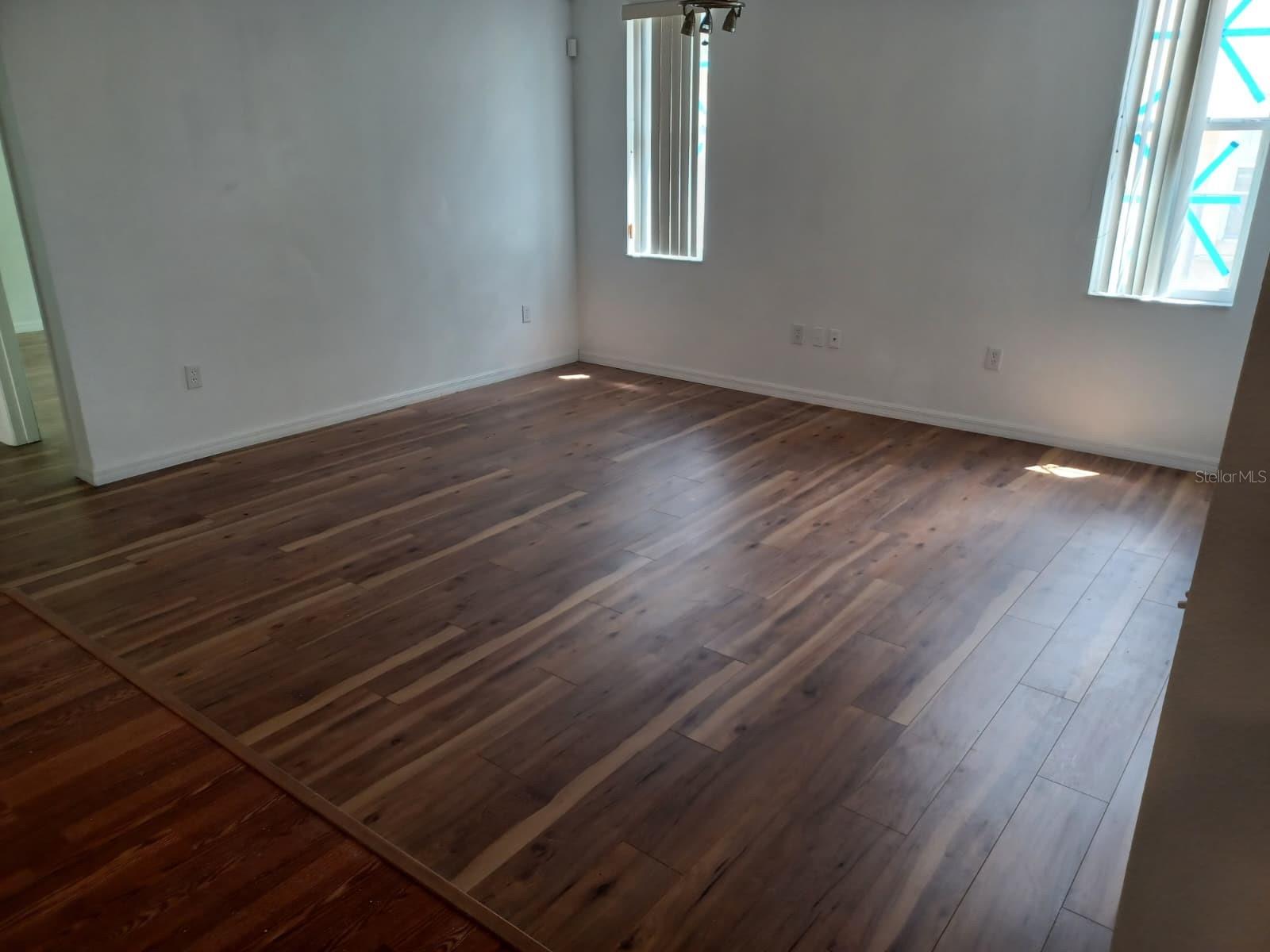 425 BRIDGEWATER COURT