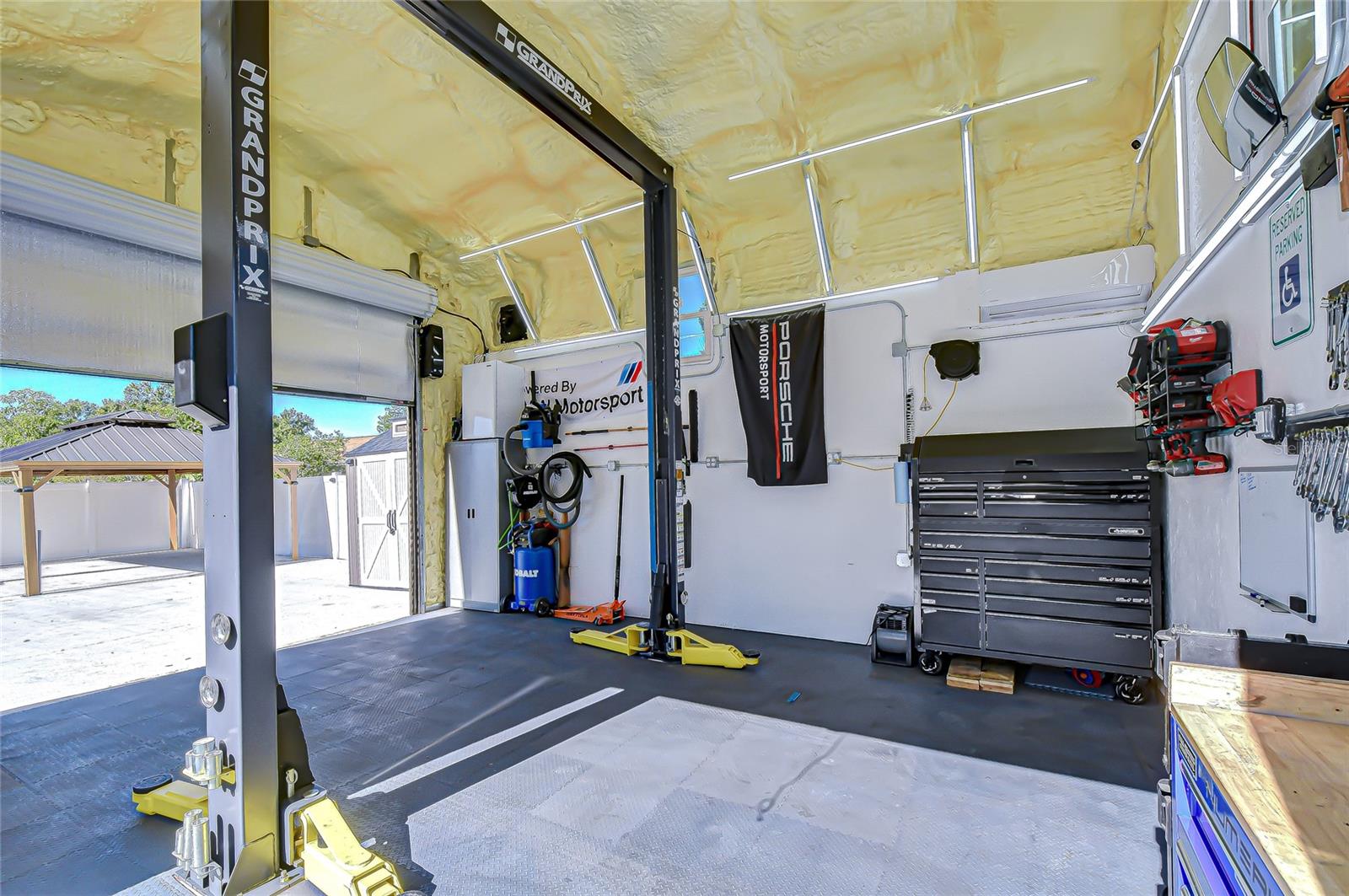 5127 LINKWOOD AVENUE