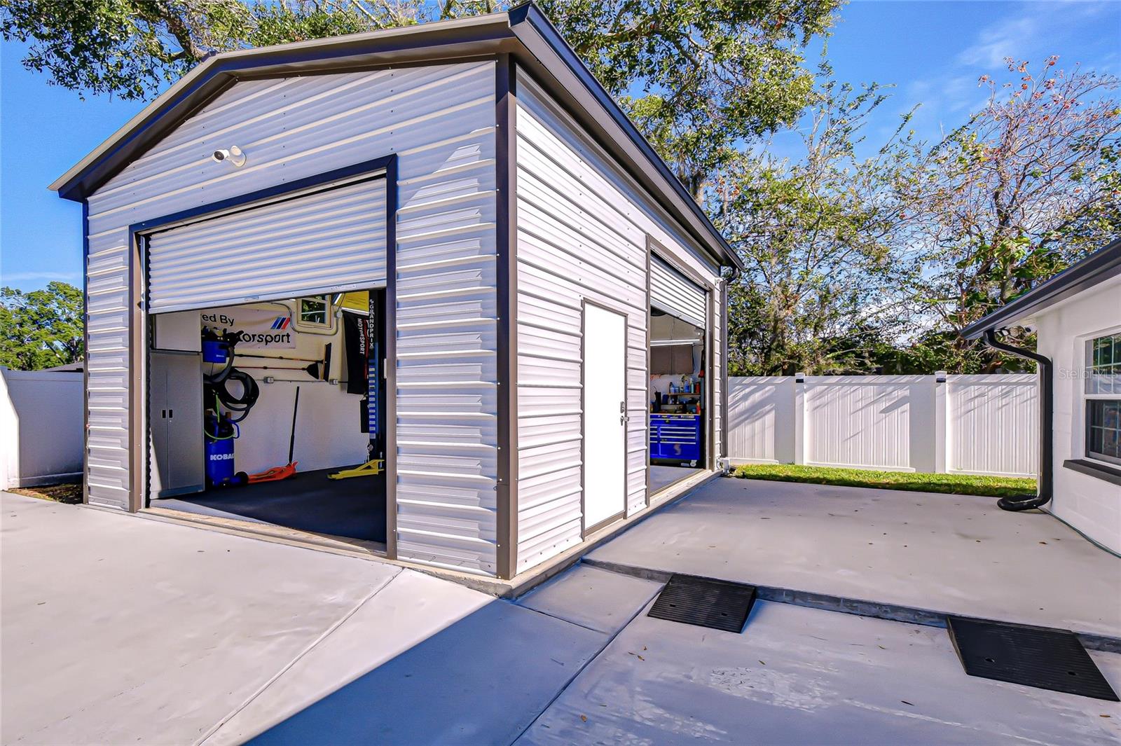 CARROLLWOOD MEADOWS UNIT VI SE - Residential