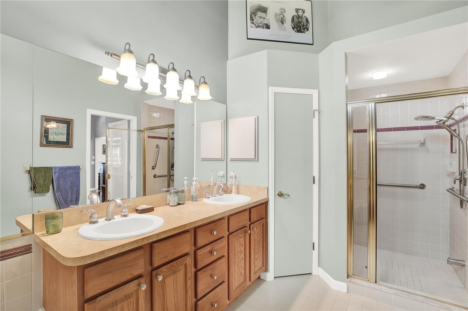GLEN HILLS VILLAGE - Residential