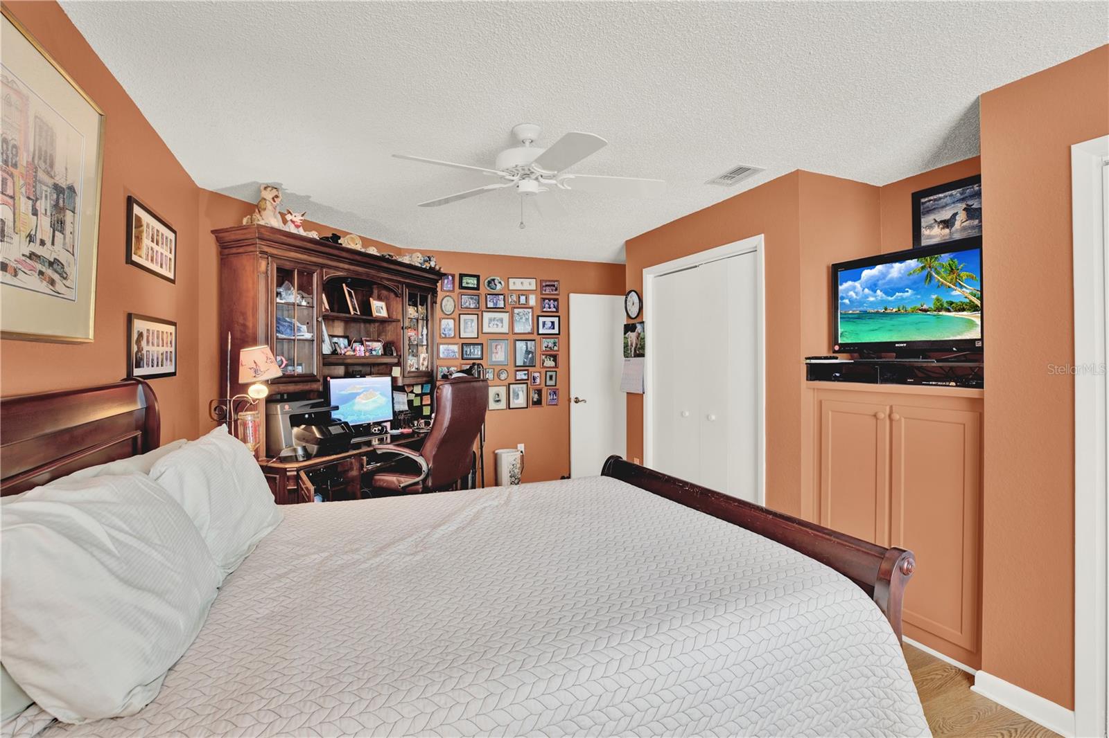 GLEN HILLS VILLAGE - Residential