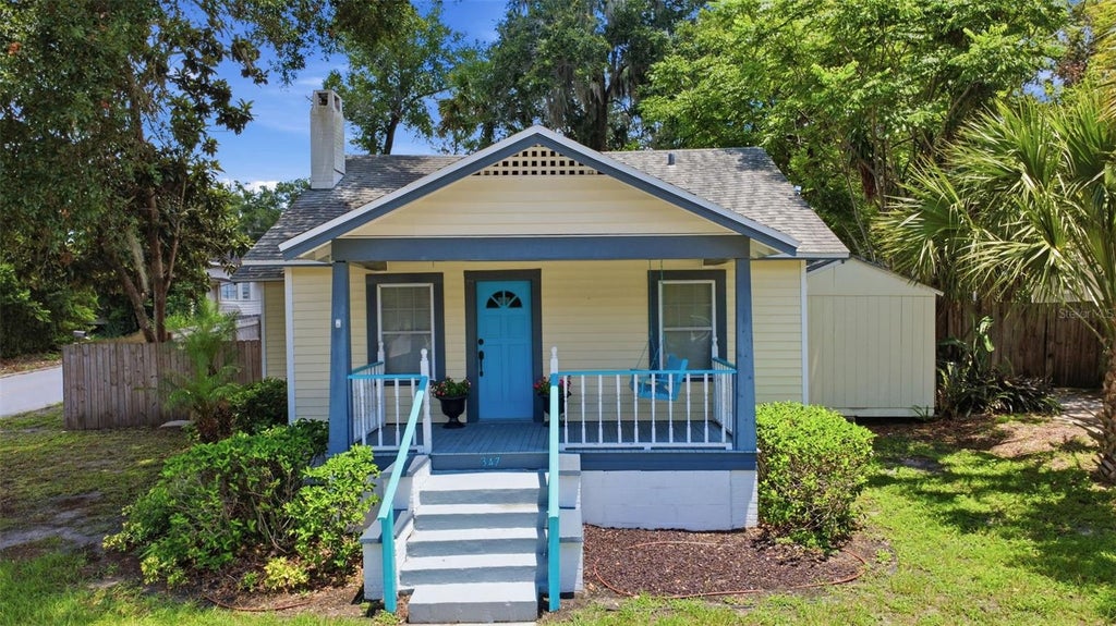 Photo of 347 W Wisconsin Avenue, Deland, FL 32720 (MLS # V4950104)
