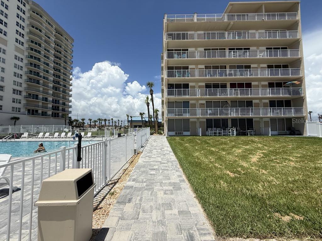 CASTAWAY BEACH RESORT CONDO - Residential