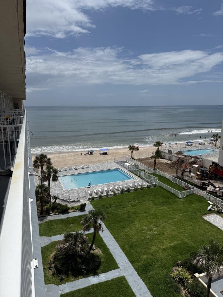 CASTAWAY BEACH RESORT CONDO - Residential