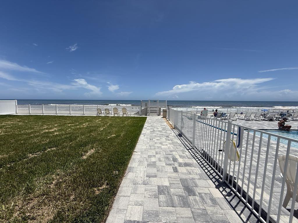 CASTAWAY BEACH RESORT CONDO - Residential